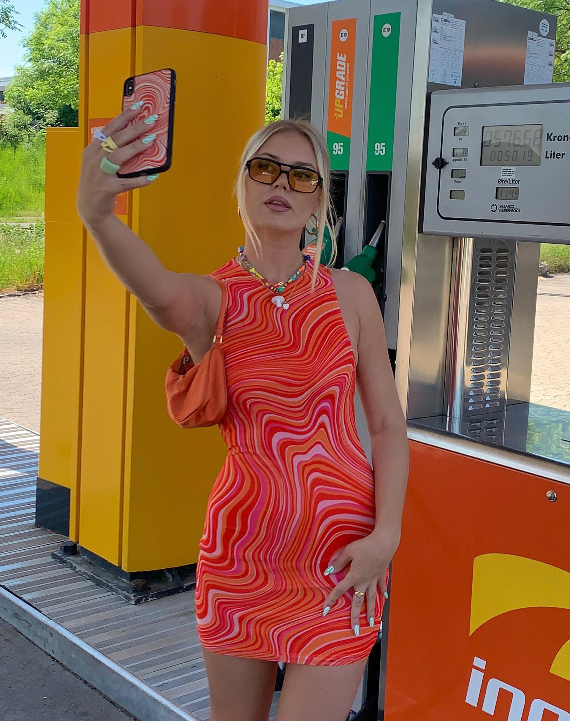 Image of Motel X Barbara Kristoffersen Brigitta Minikleid in 70s Ripple Mandarine