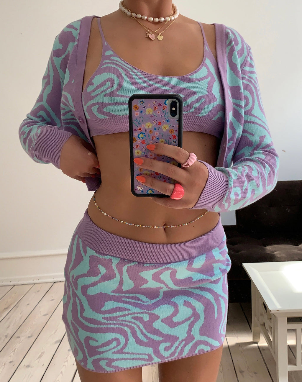 Hira Minirock in Knit Jagged Swirl Lavendel und Mint