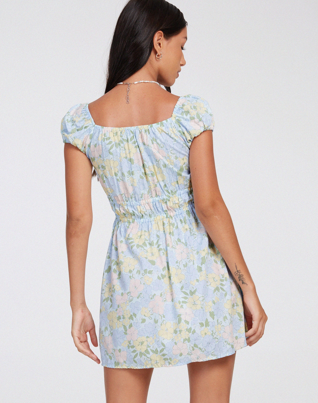 Galova Minikleid in verwaschenem Pastellblumenmuster