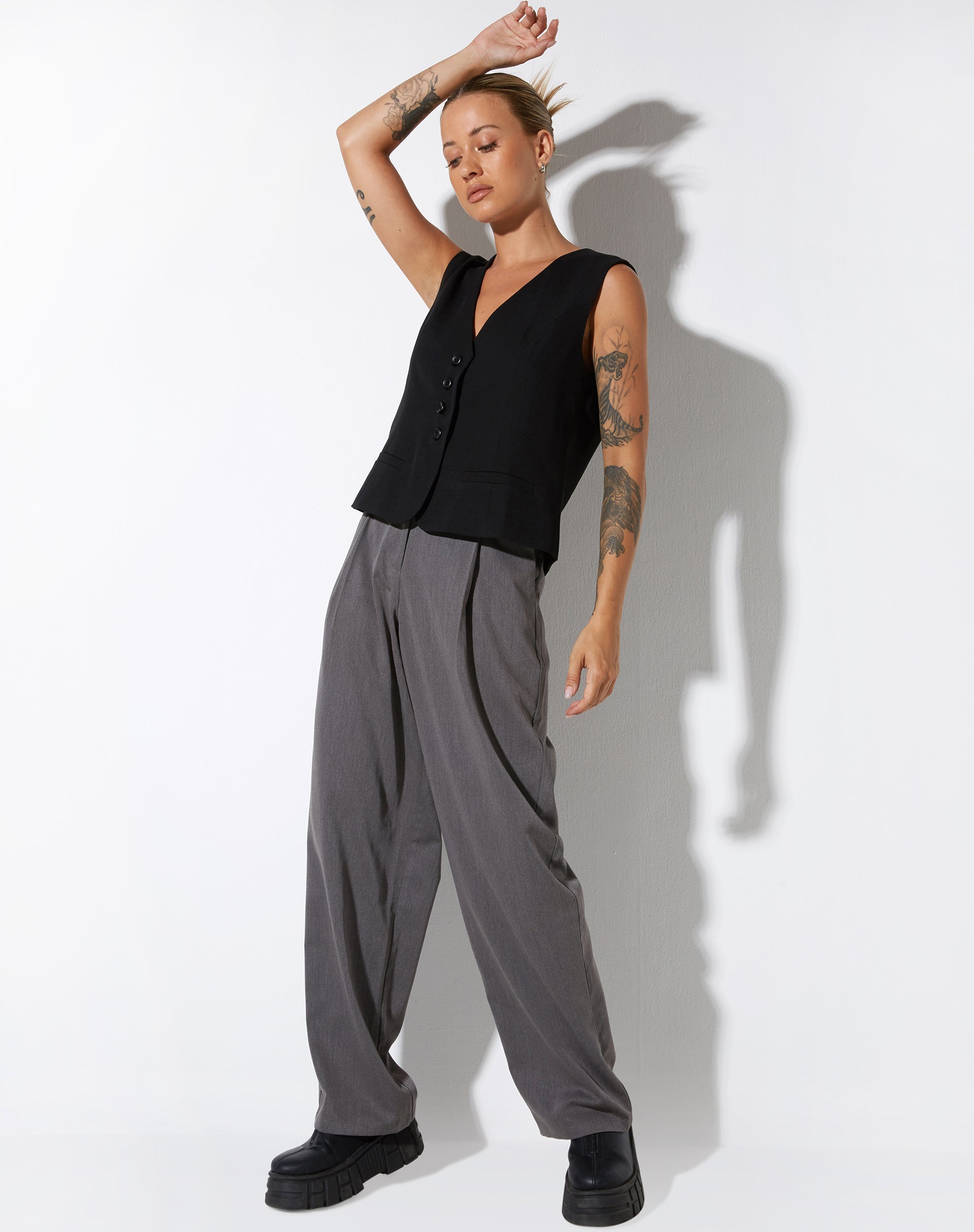 Bild von Gavan Vest in Tailoring Black