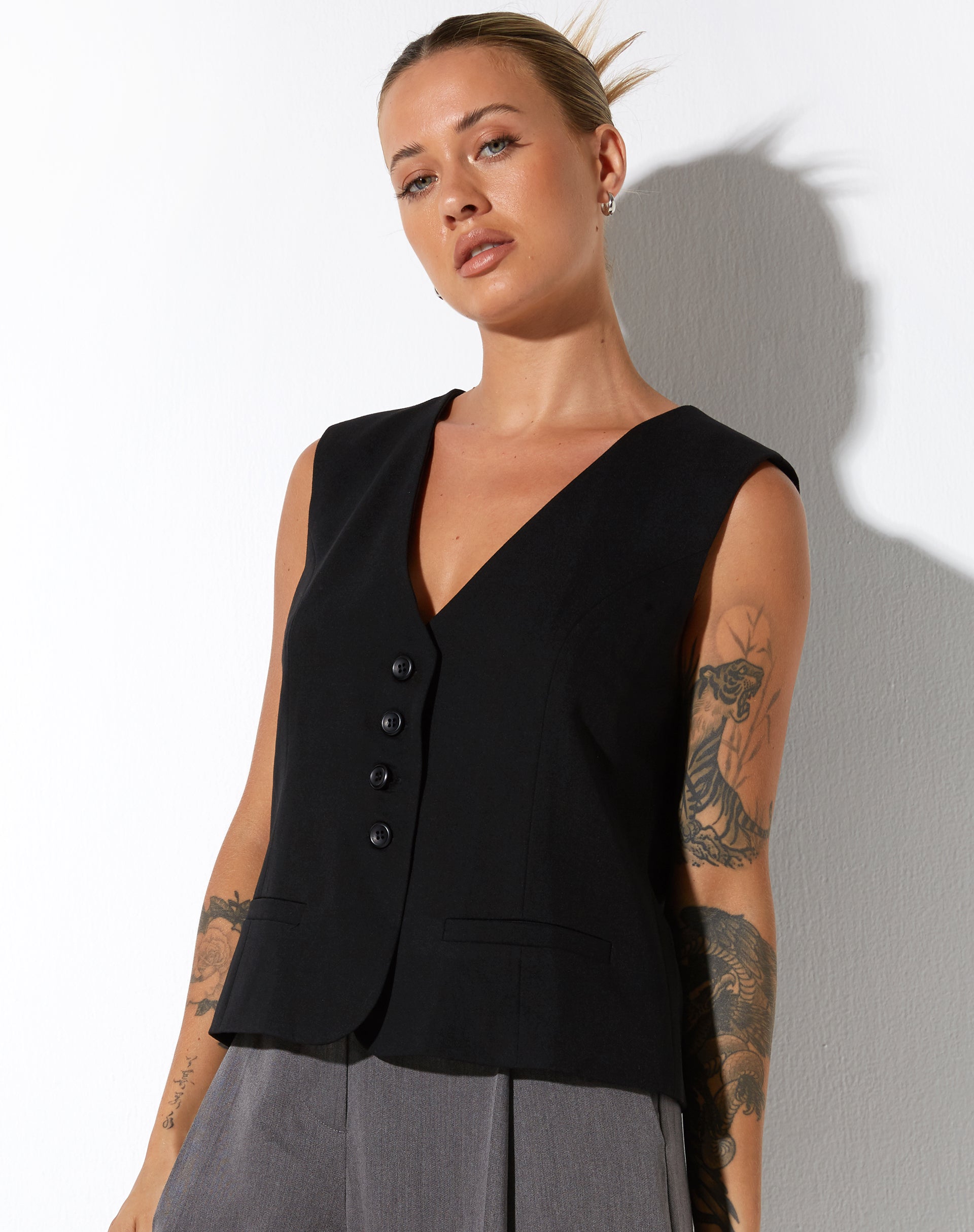 Bild von Gavan Vest in Tailoring Black