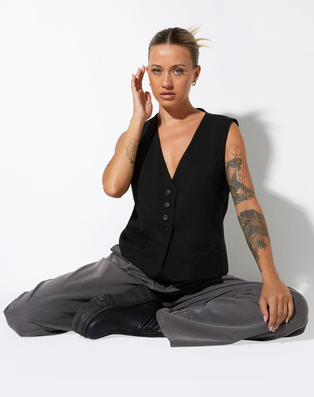 Gavan Weste in Tailoring Schwarz