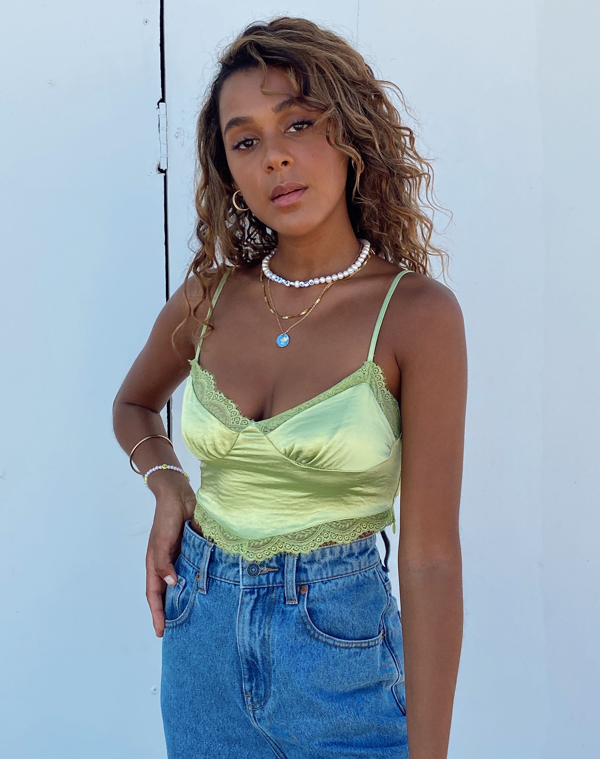 Bild von Gemlou Cami Top in Satin Lime Green