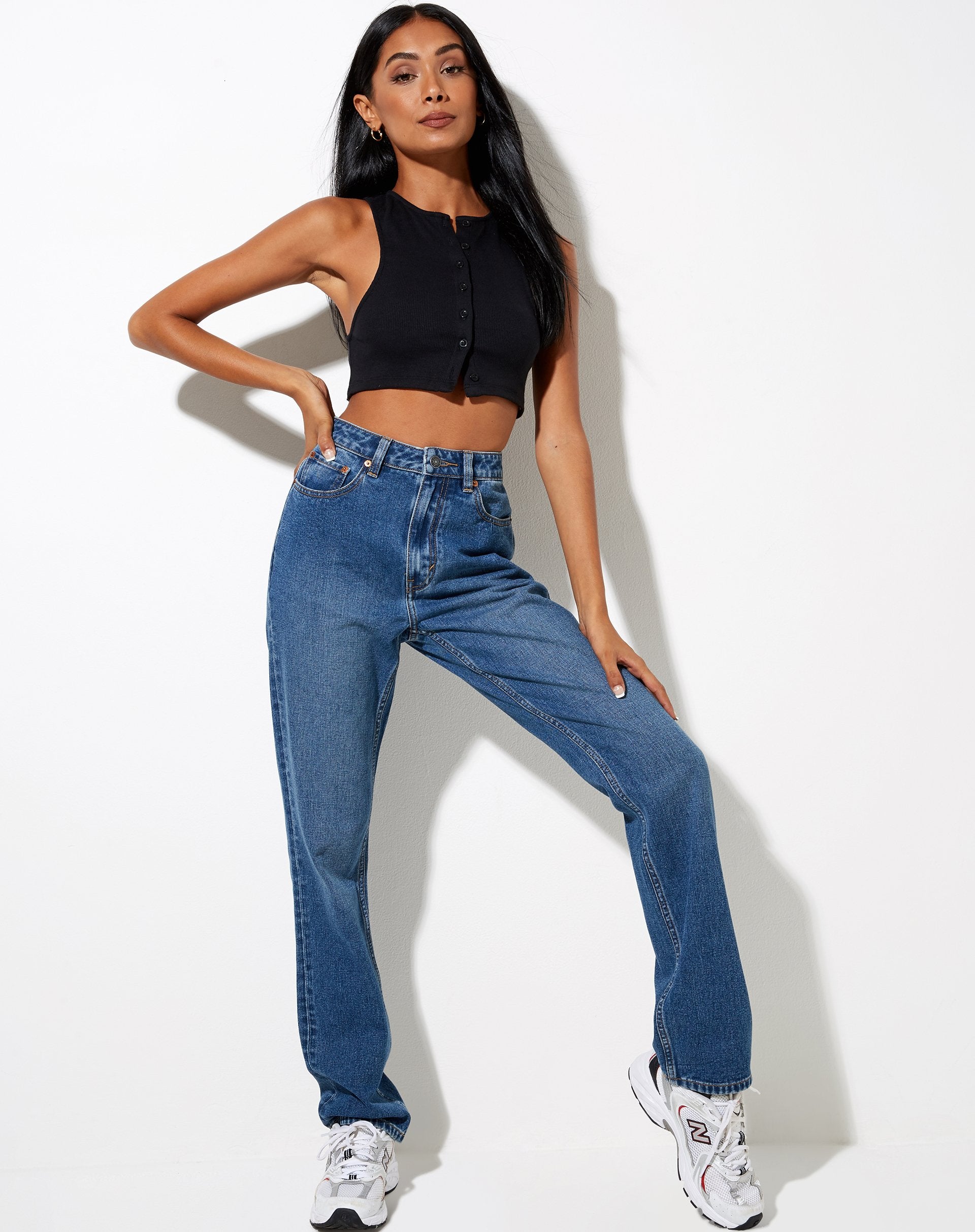 Bild von Gilly Crop Top in Rippe Schwarz