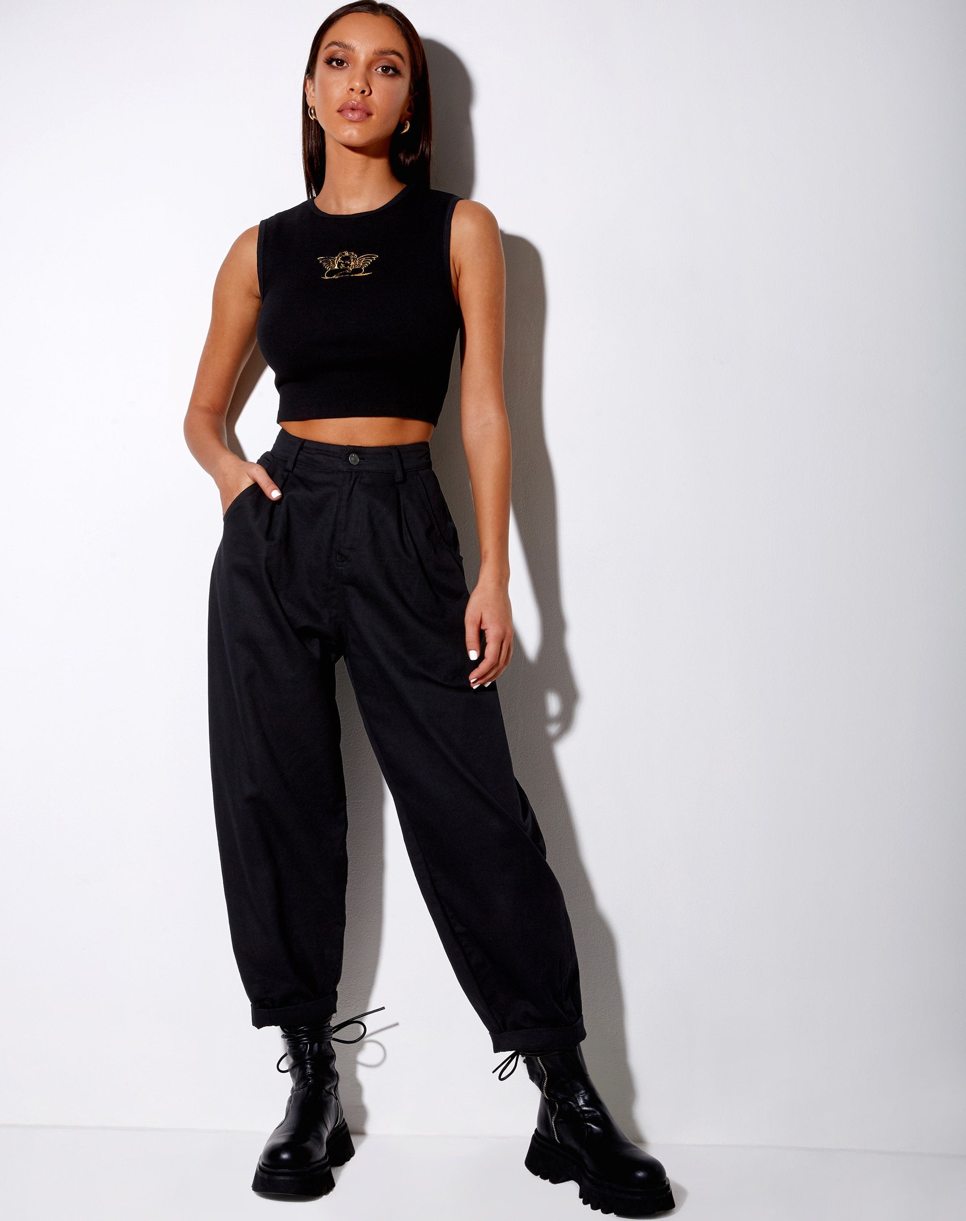 Bild von Gimon Crop Top in Rippe Schwarz Angelo Embro
