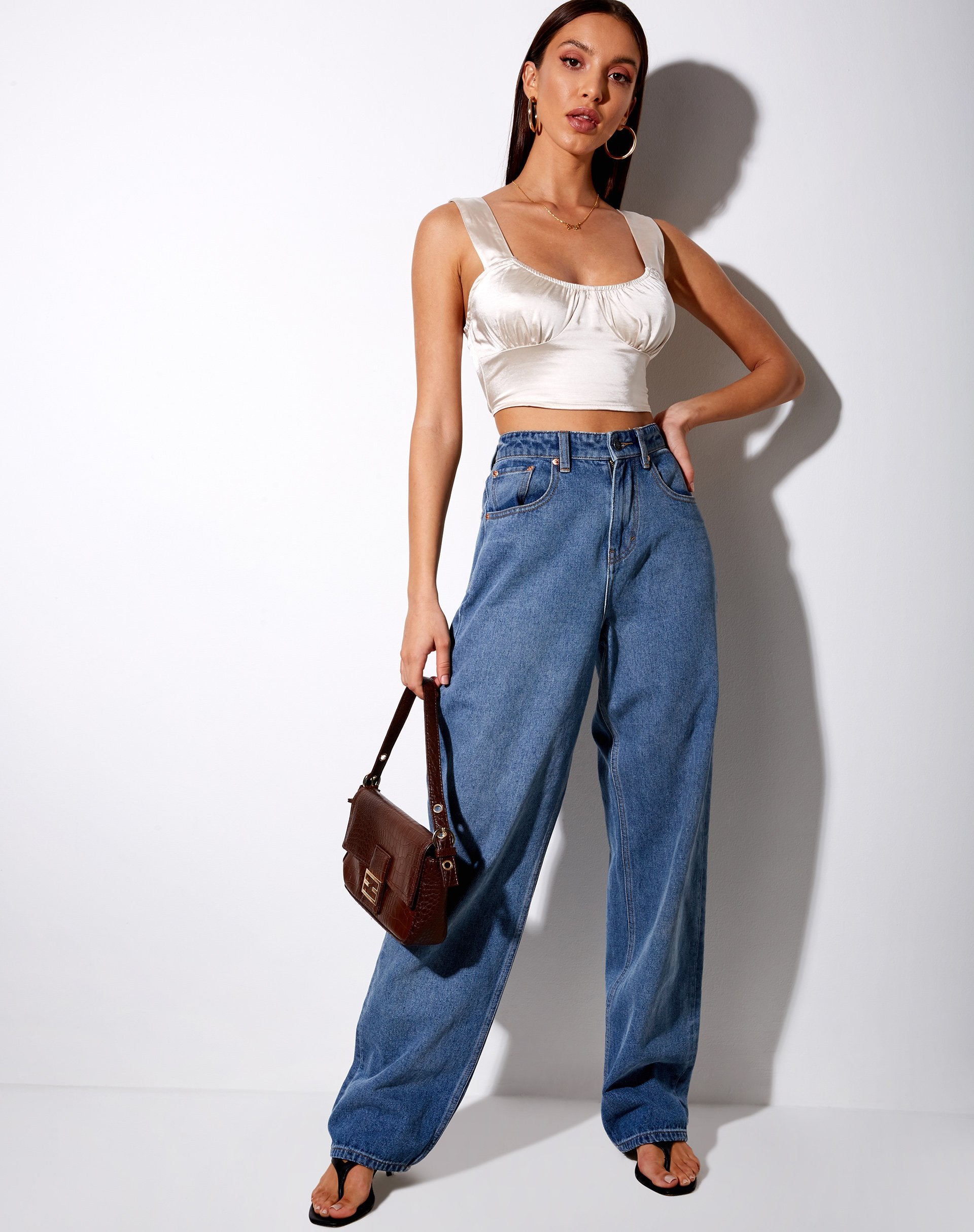 Bild von Gladis Vest Crop Top in Satin Champagne