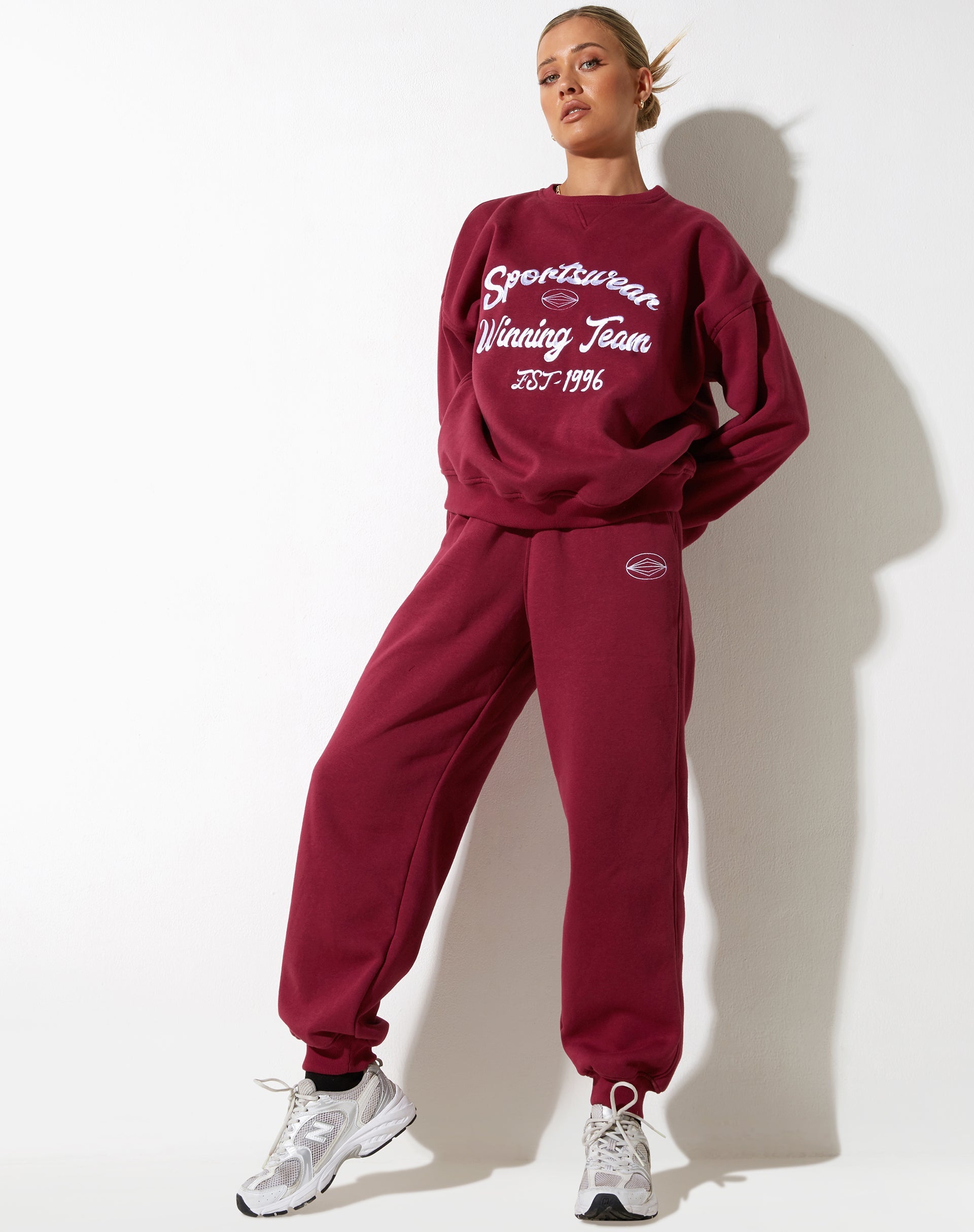 Bild von Glan Sweatshirt in Burgund mit "Winning Team" Stickerei