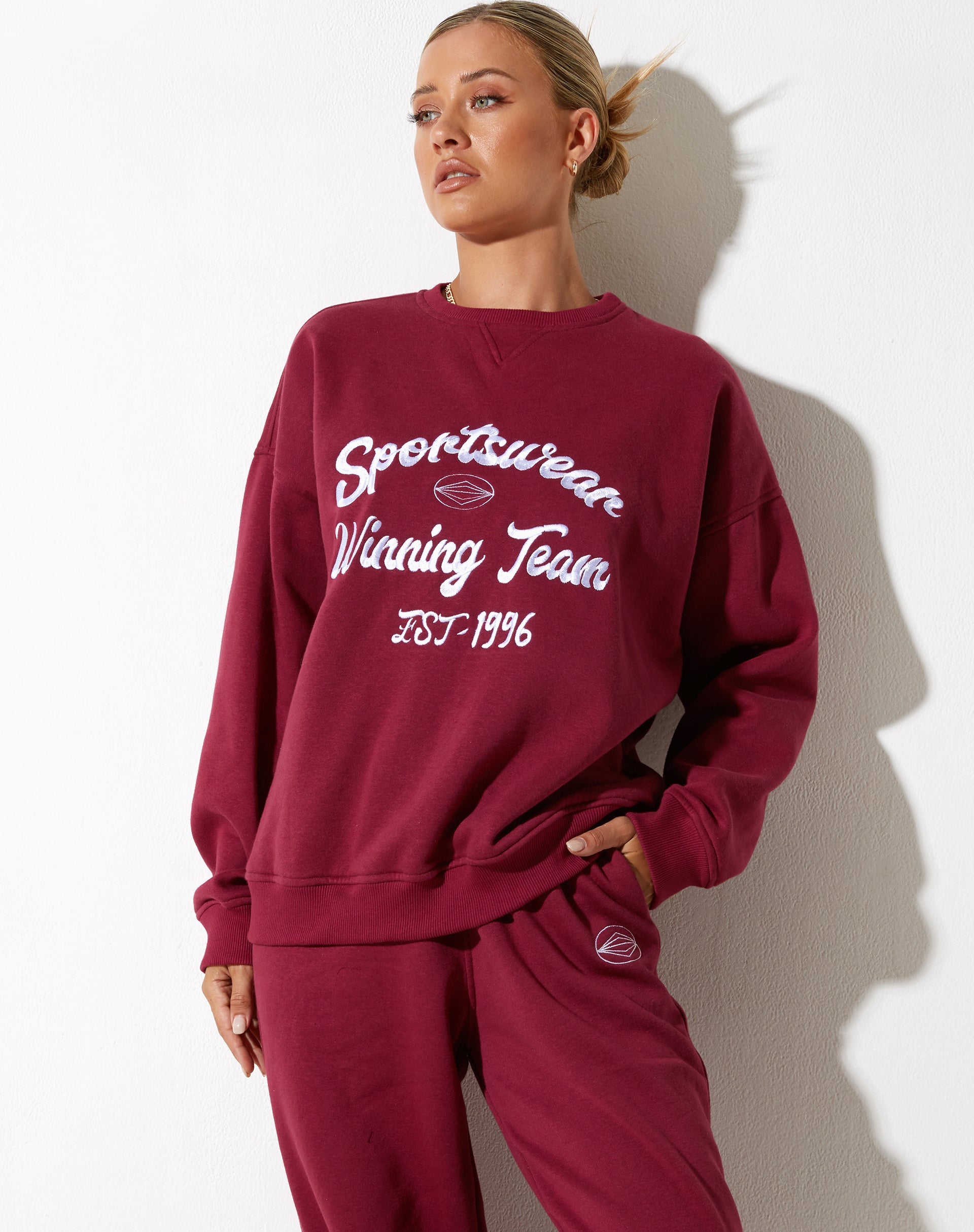 Bild von Glan Sweatshirt in Burgund mit "Winning Team" Stickerei
