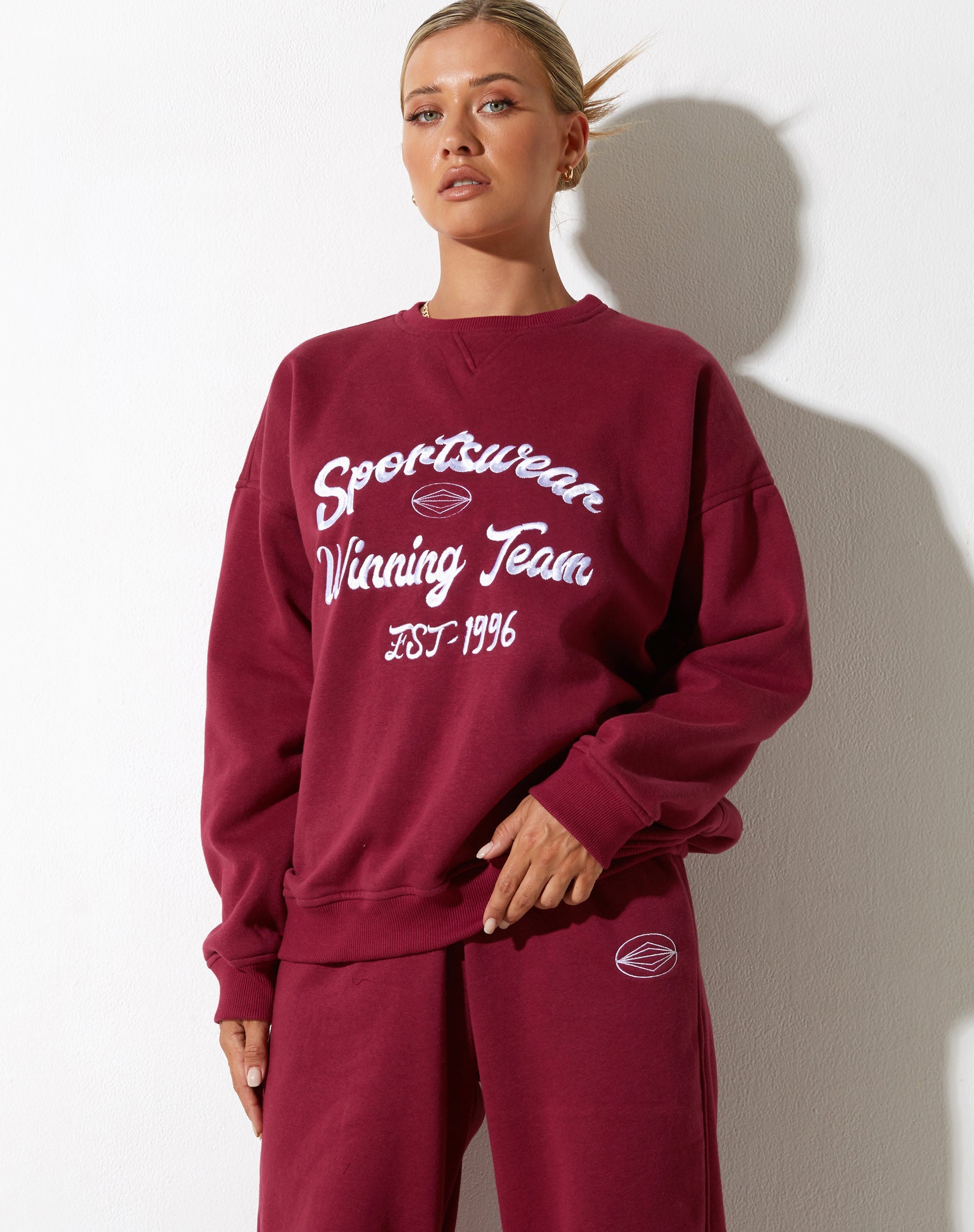 Bild von Glan Sweatshirt in Burgund mit "Winning Team" Stickerei