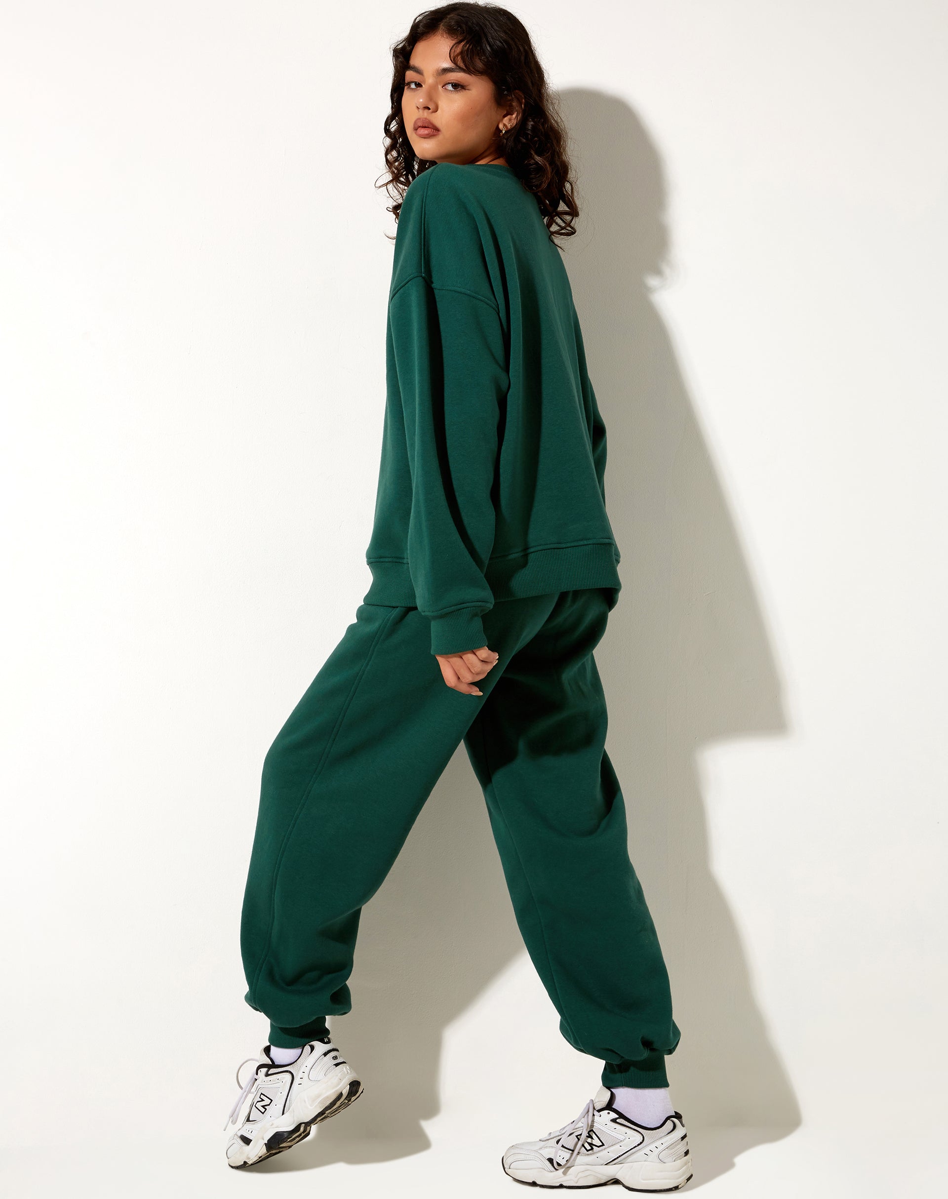 Bild von Glan Sweatshirt in Waldgrün mit Winning Team Mix Stickerei