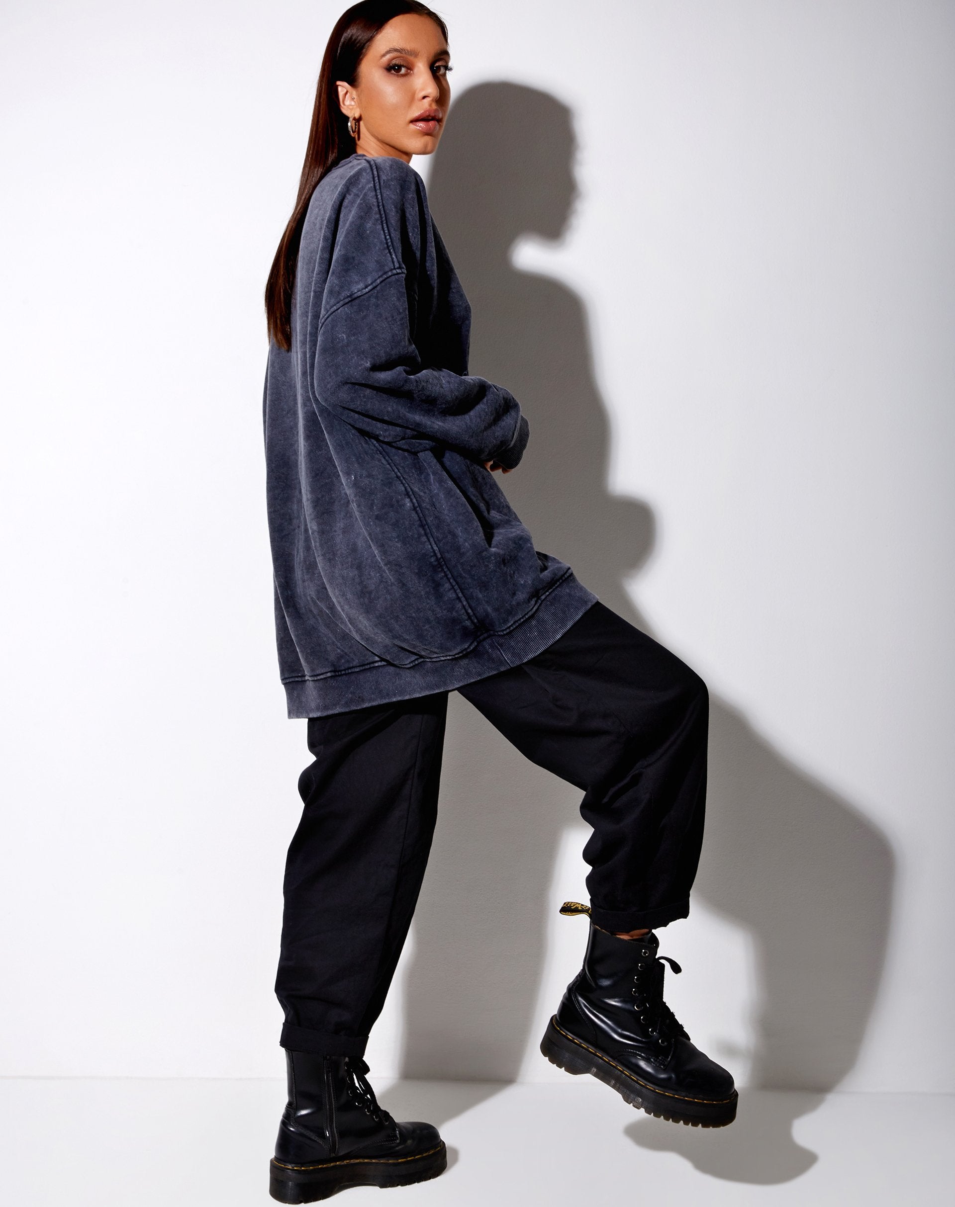 Image of Glo Sweatshirt in schwarzer Waschung Dragon