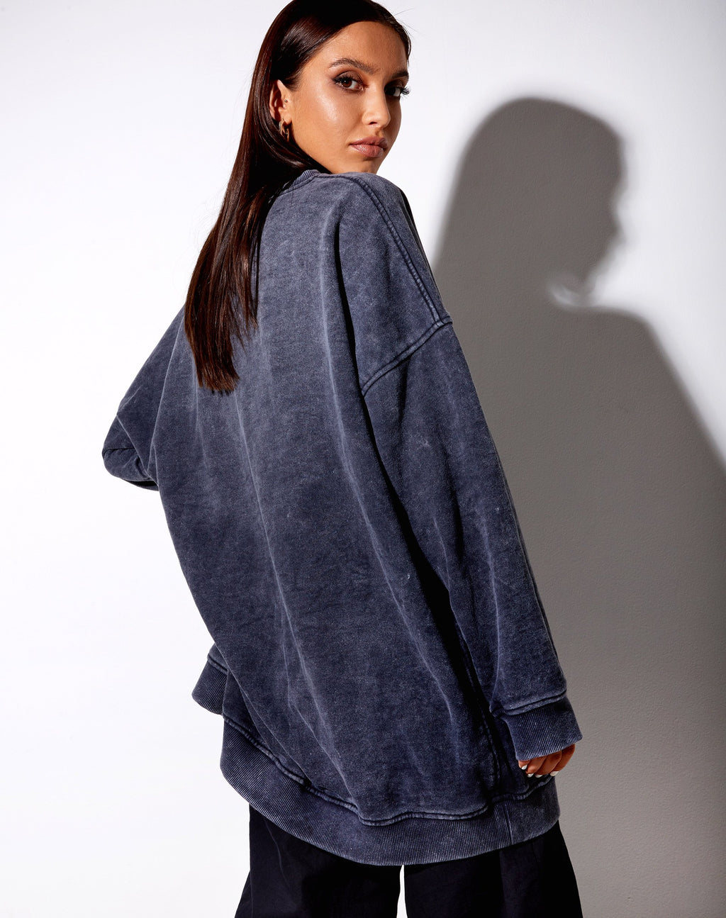 Glo Sweatshirt in schwarzer Waschung Dragon