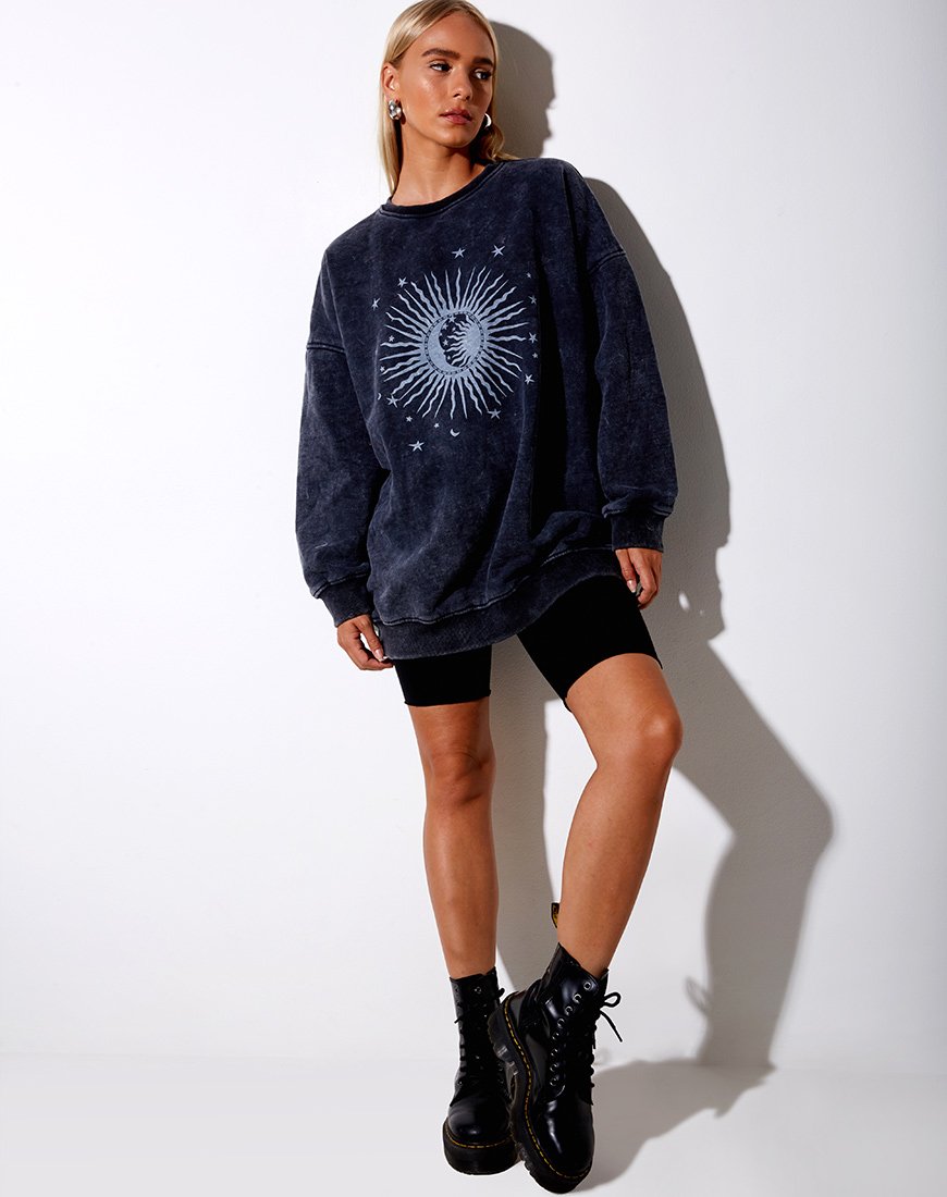 Image of Glo Sweatshirt in Schwarz Stone Wash Cosmos