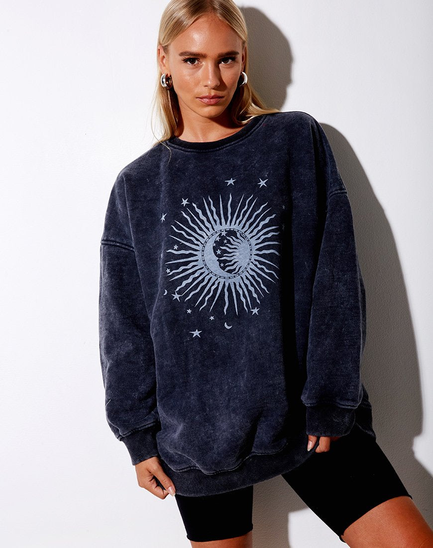 Glo Sweatshirt in Schwarz Stone Wash Cosmos