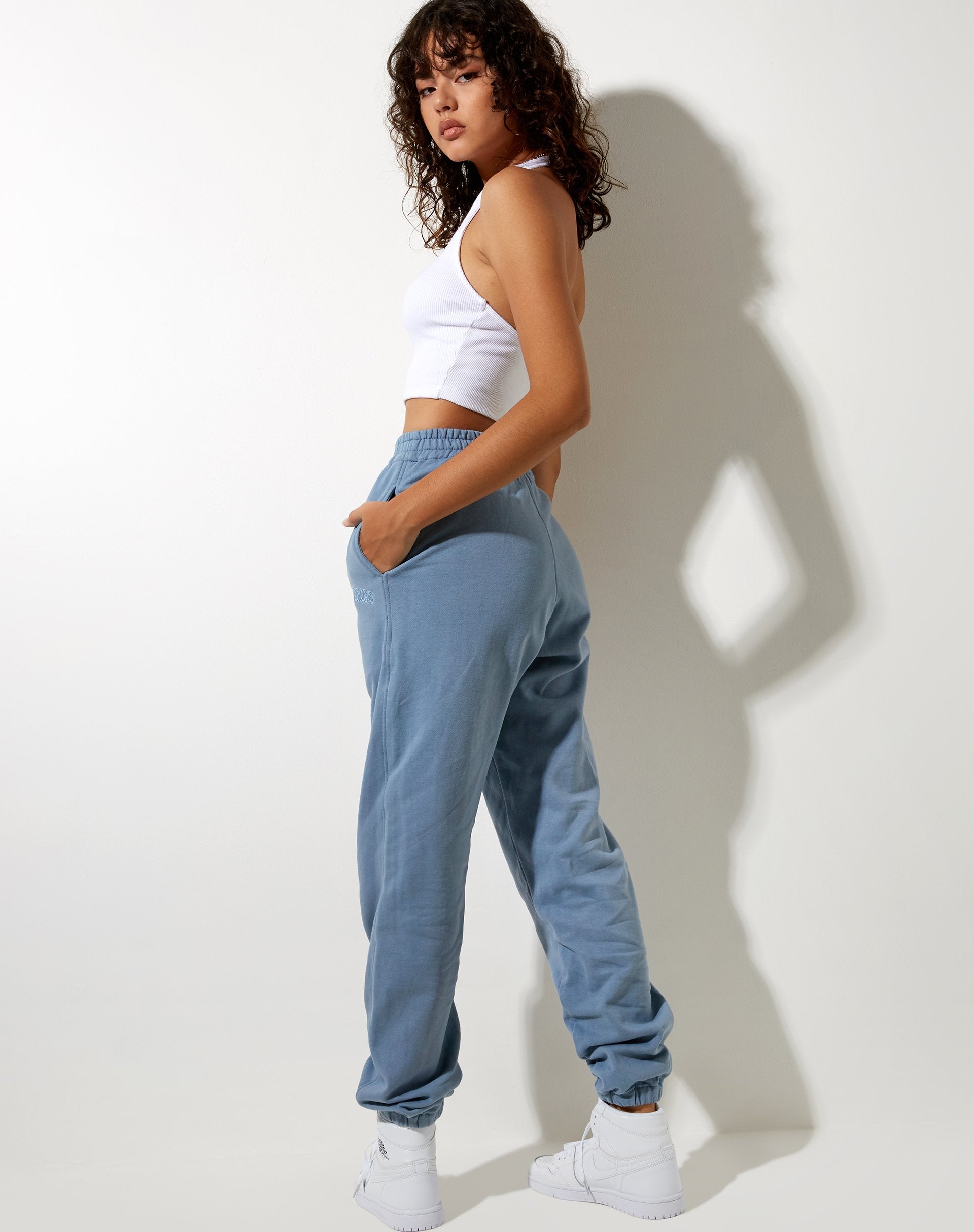 Bild von Basta Jogger in Powder Blue Memories Embro