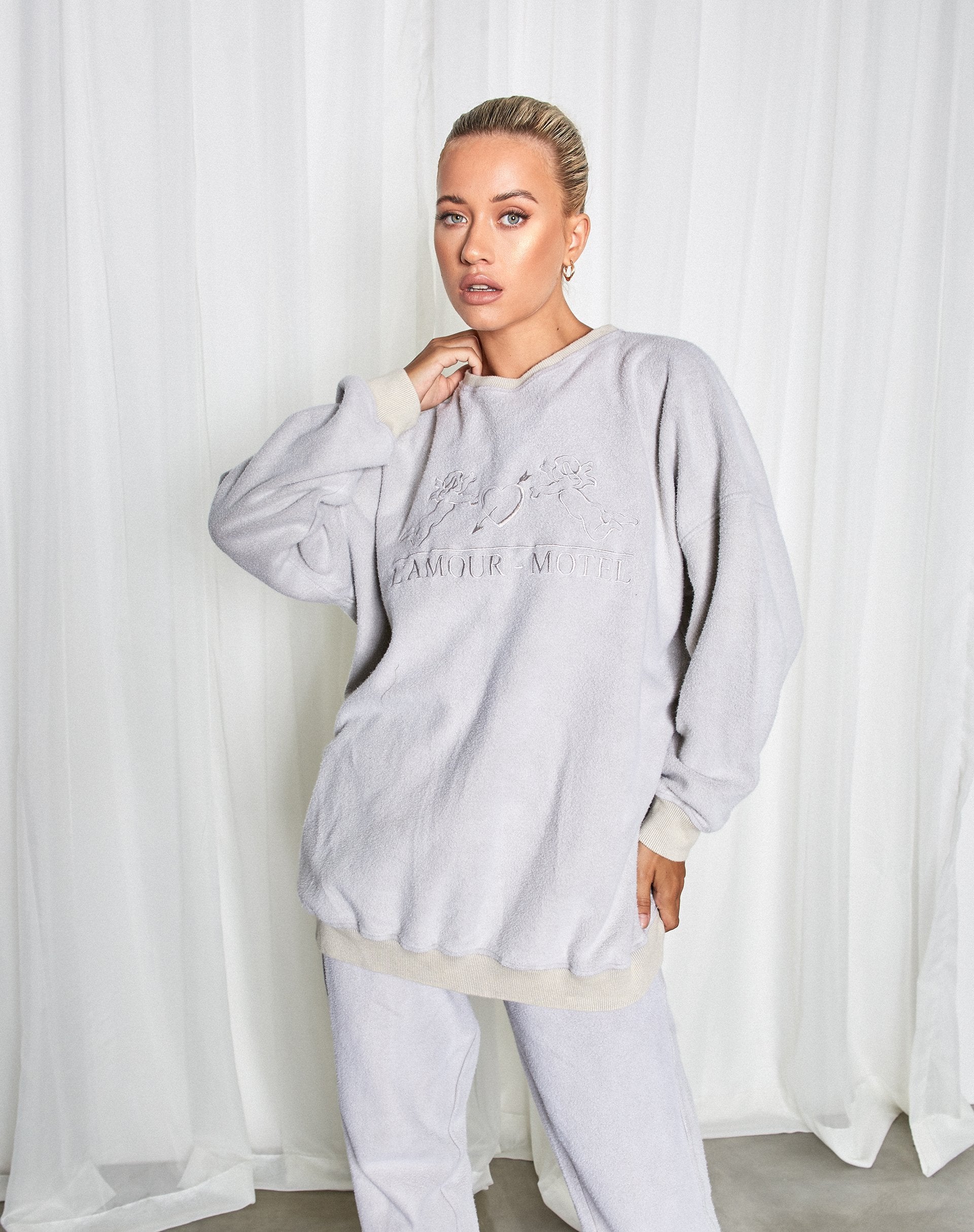 Bild von Glo Sweatshirt in Kokosnussmilch Cherub LAMour Embro
