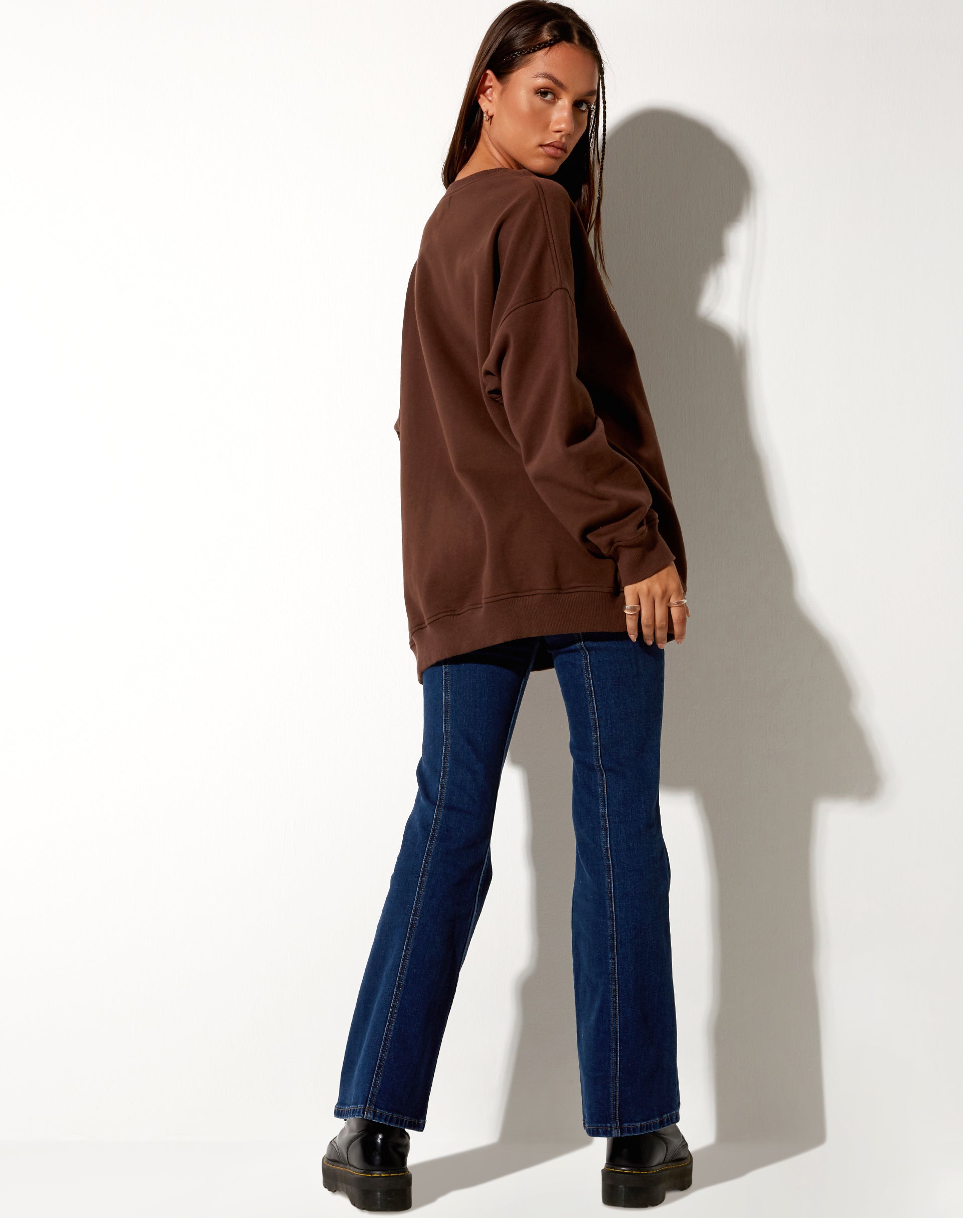 Bild von Glo Sweatshirt in tiefem Mahagoni mit Cowgirl Gold Embro
