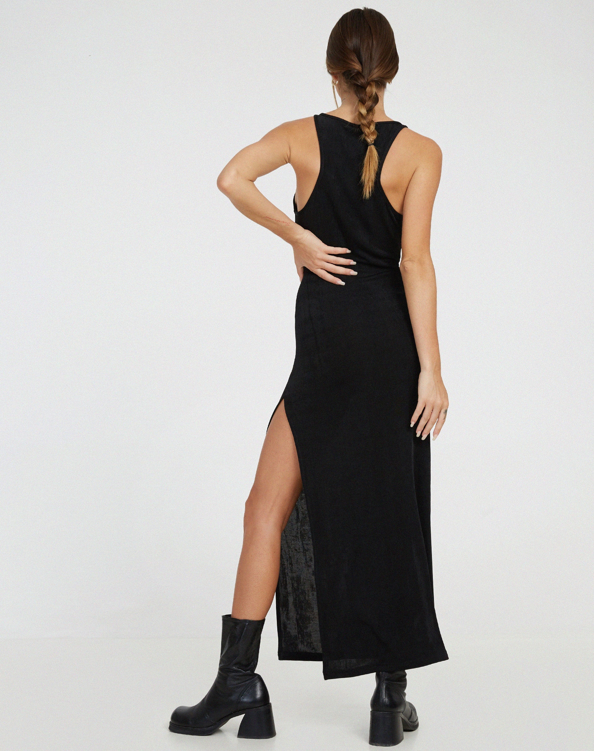 Abbildung von Haldis Maxikleid in Schwarz