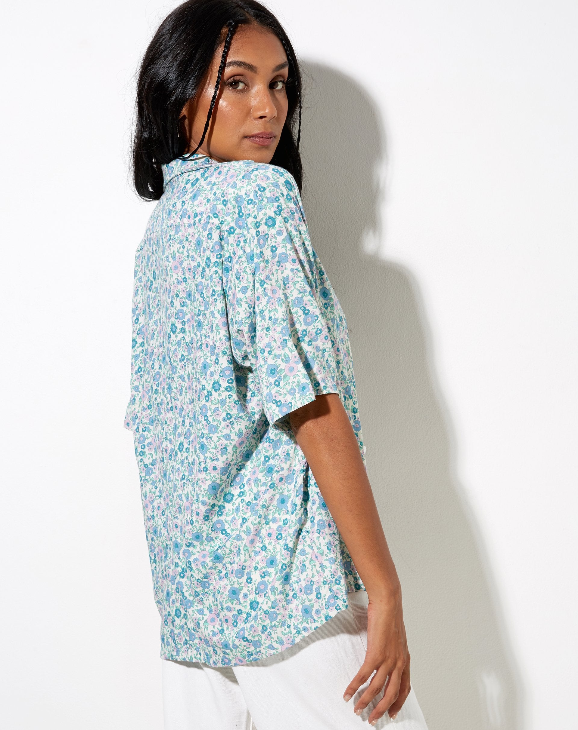 Image of Hawaii-Hemd in Flower Power Blau
