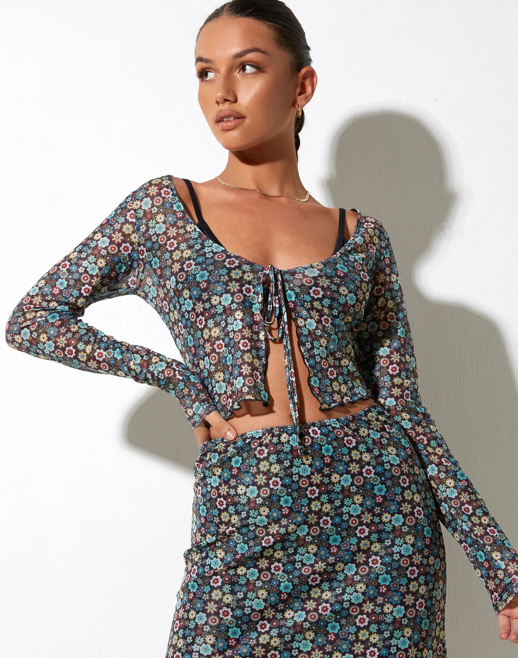 Bild von Henry Cropped Cardi in Folk Floral