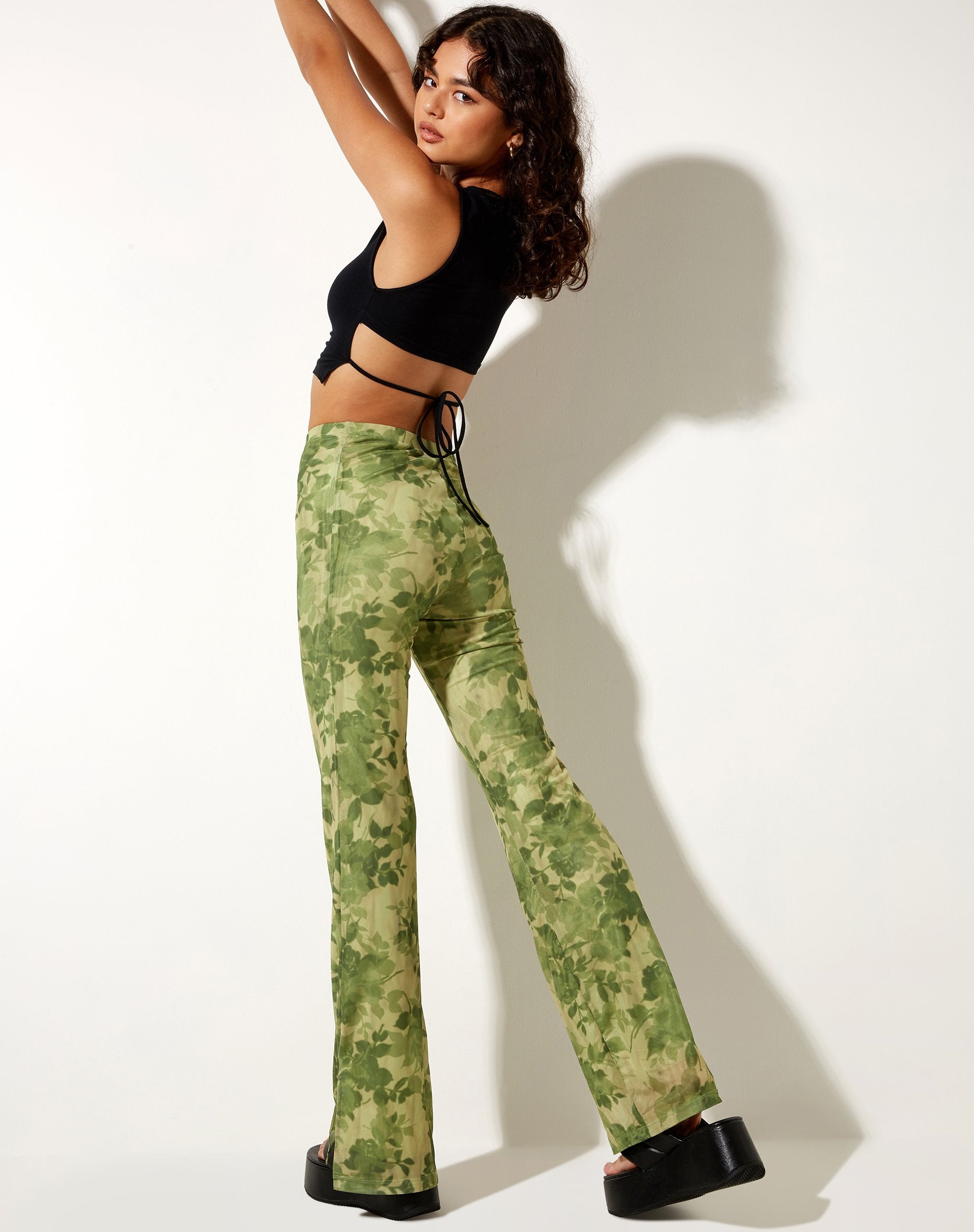 Bild von Heny Schlaghose in Blurred Floral