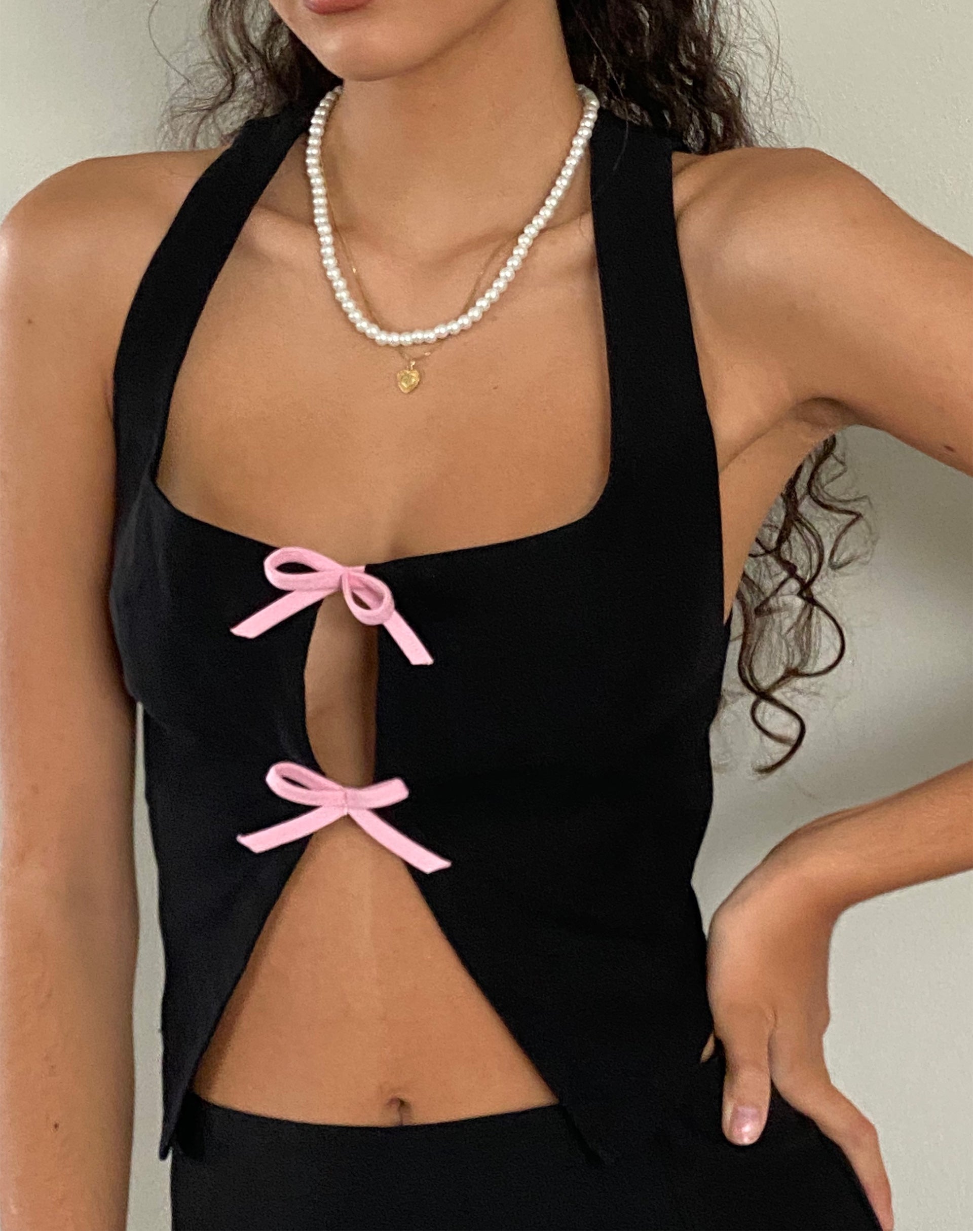 Bild von Kenaya Crop Top in Schwarz