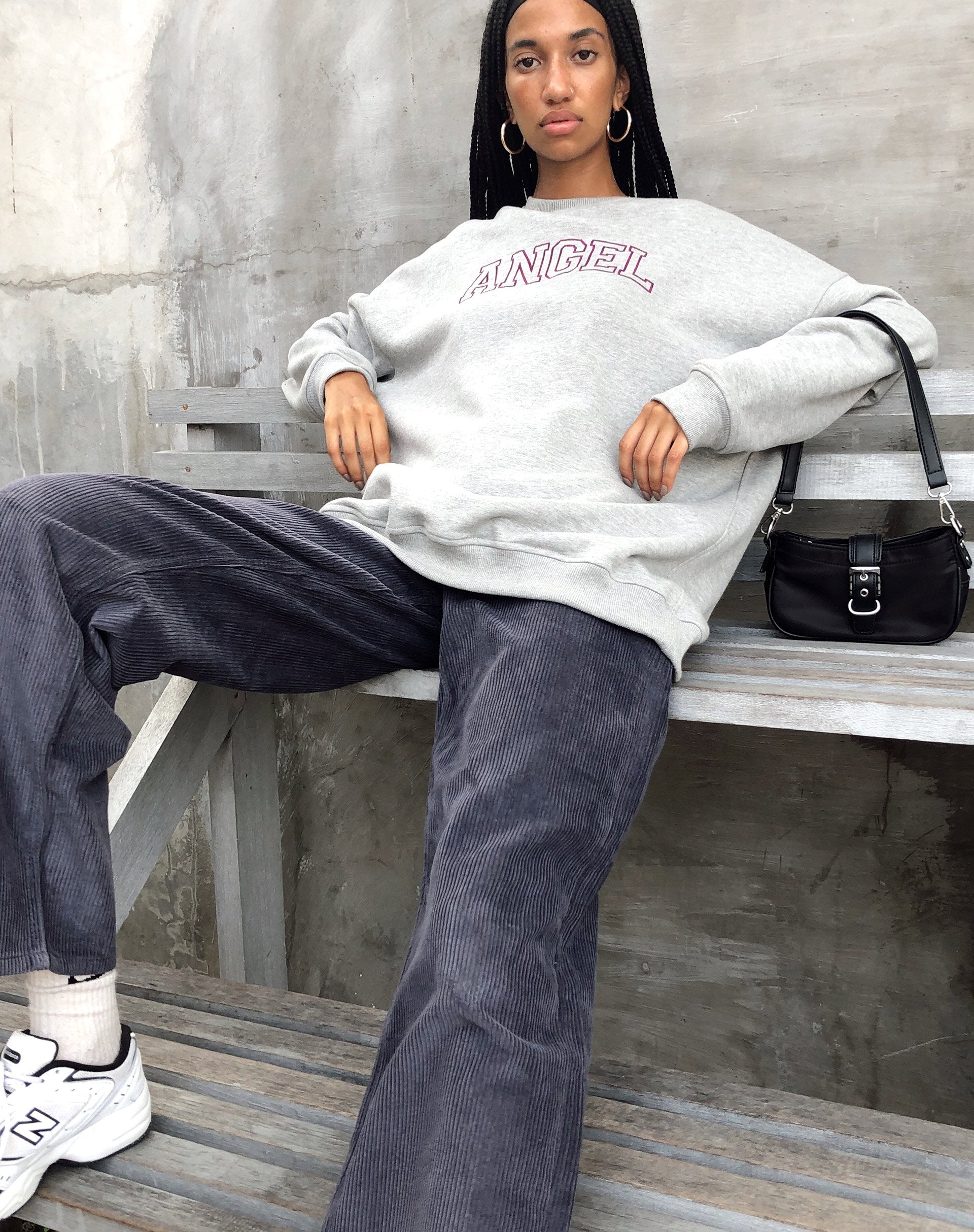 Bild von Glo Sweatshirt in Greymarl Angel Embro in Burgundy