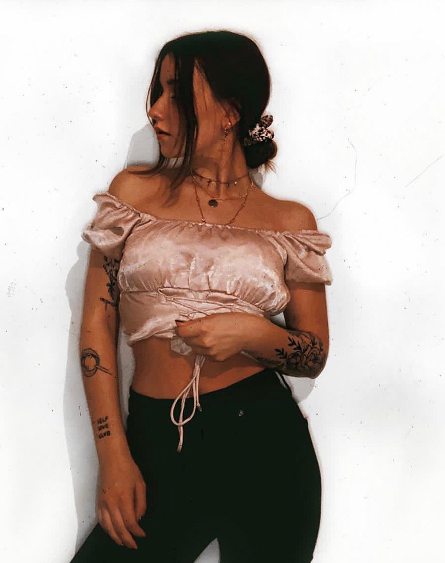 Image of Ruiz Schulterfreies Oberteil in Satin Dusty Rose