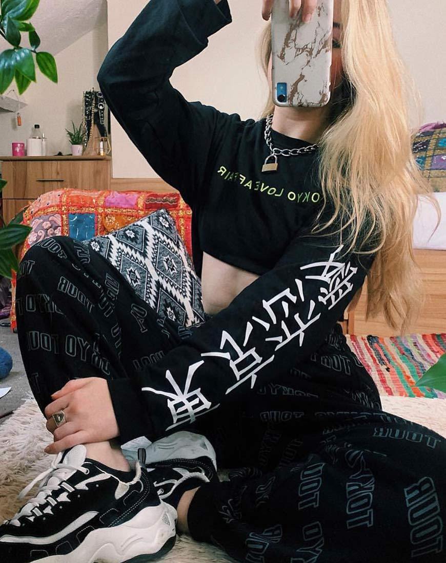 Gocea Crop Top in Schwarz Tokyo Love Symbol