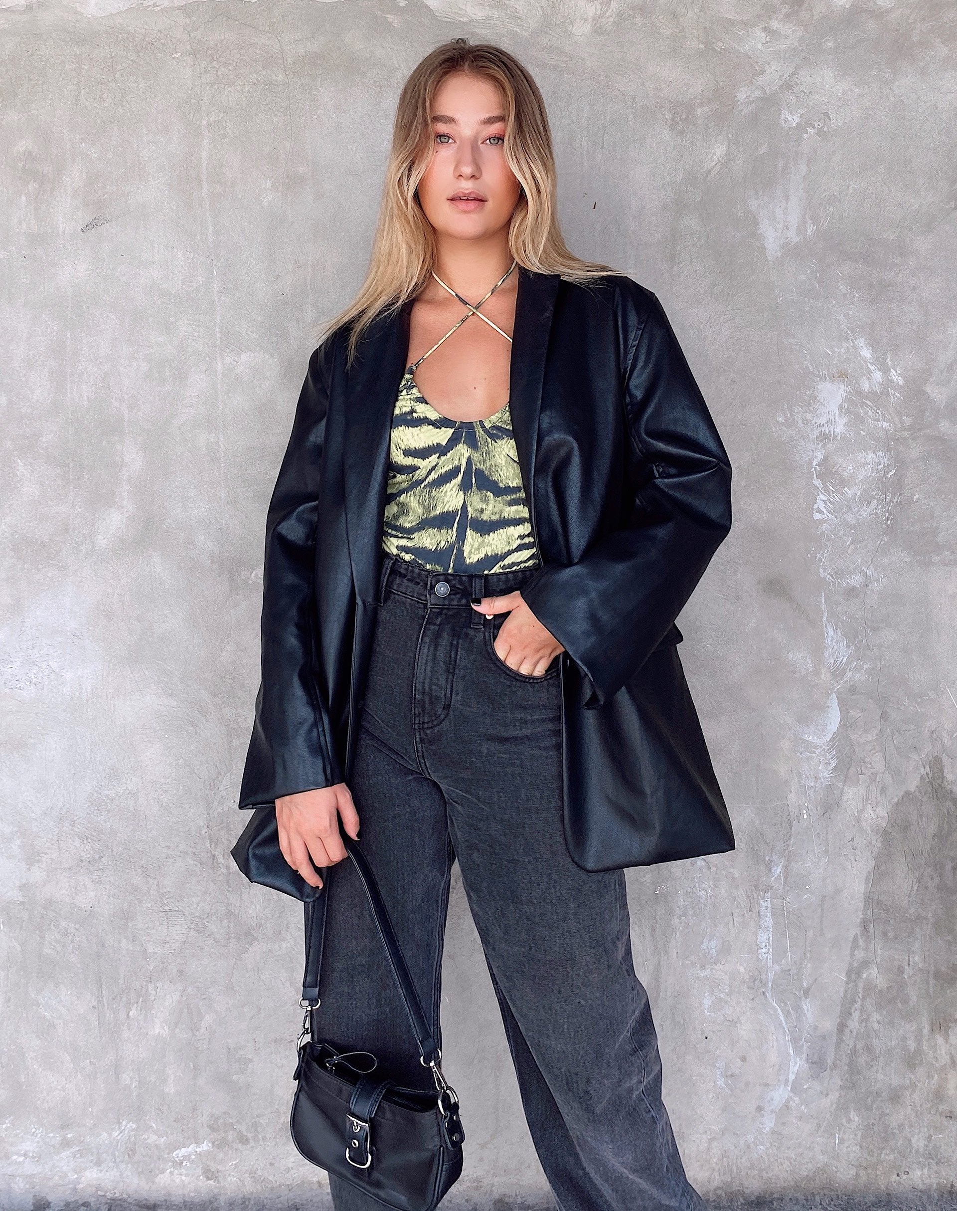 Bild von Larisa Mieder in Tiger Full Khaki
