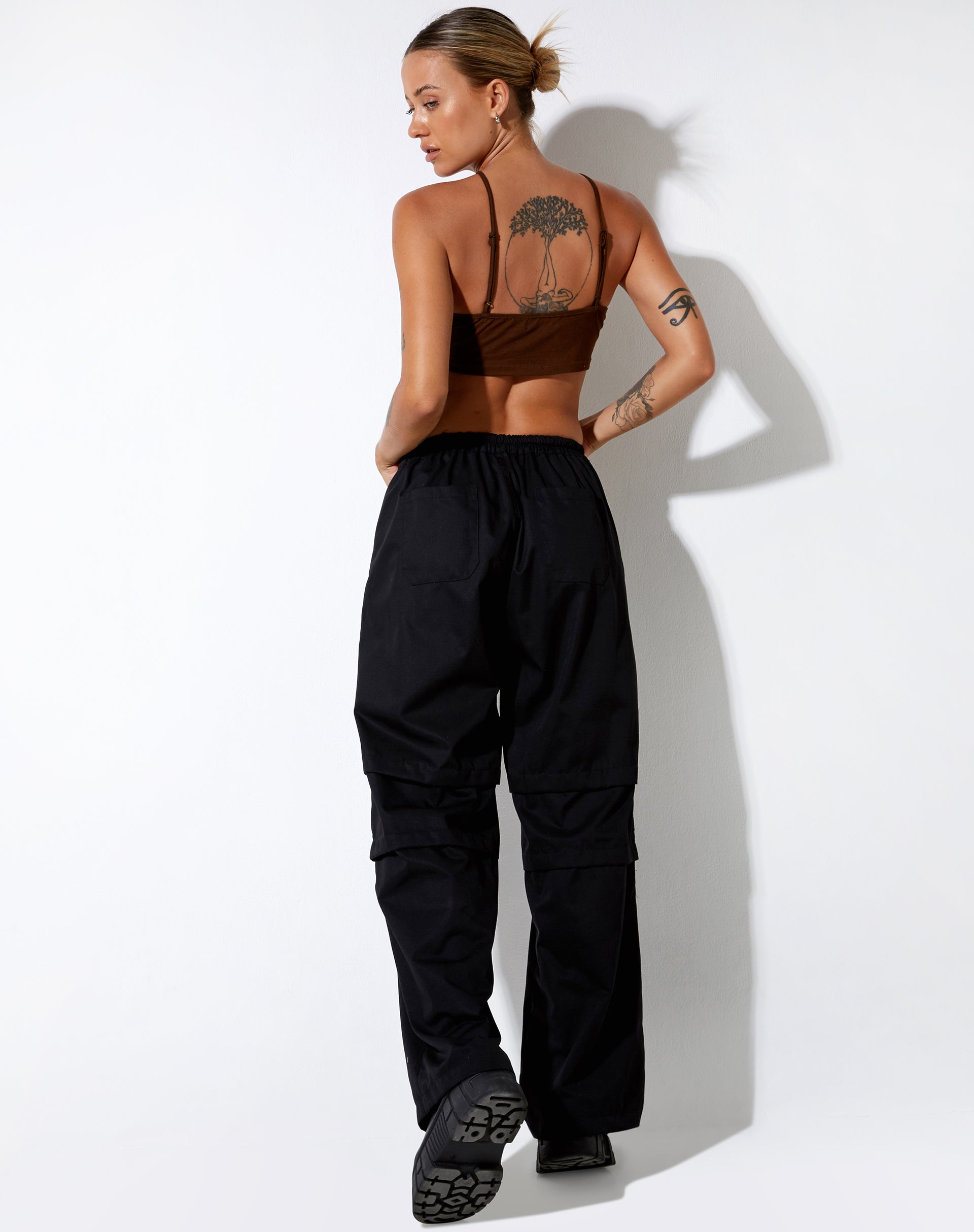 IMAGE OF Intan Crop Top in Kakao