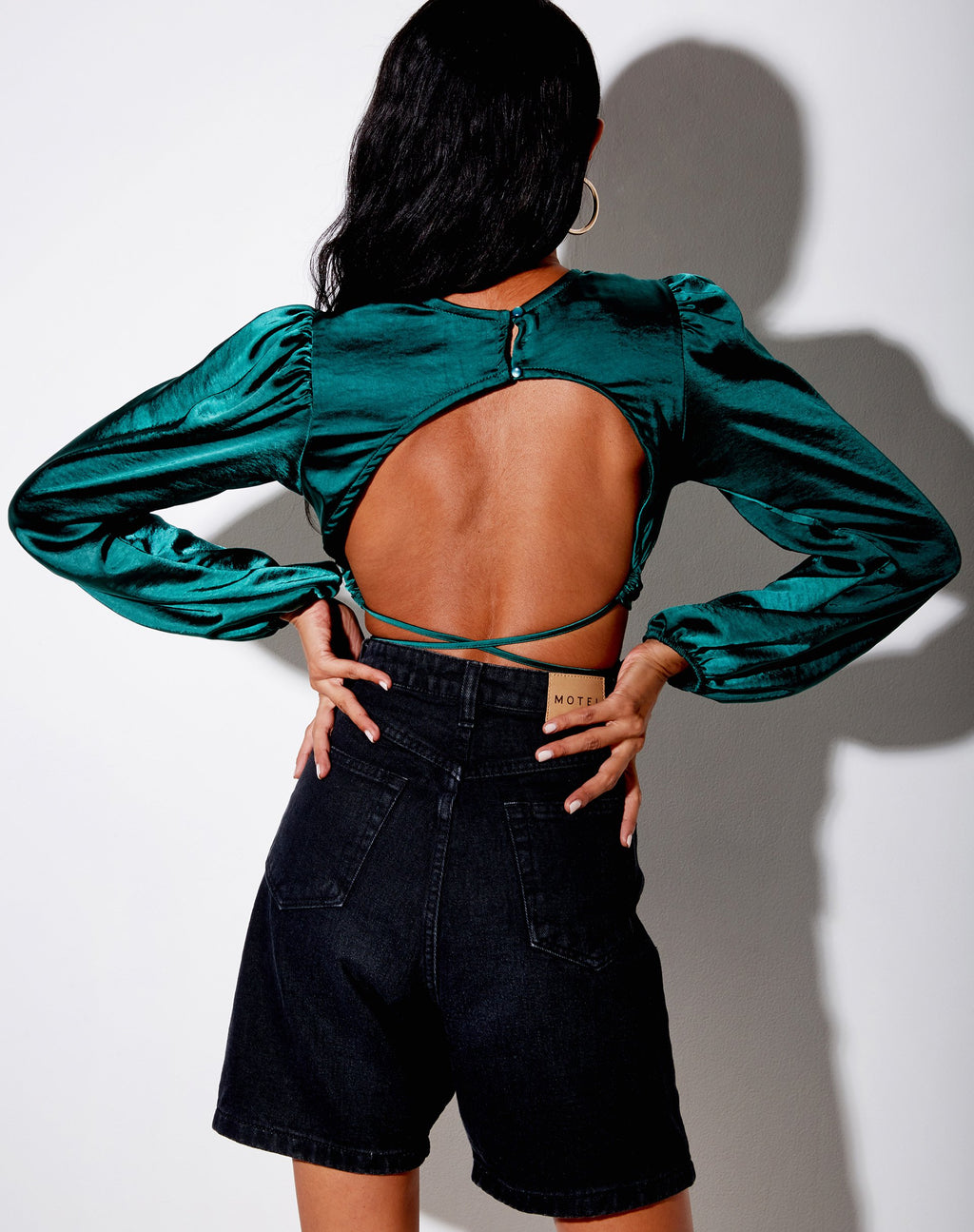 Irisia Crop Top in Satin Waldgrün