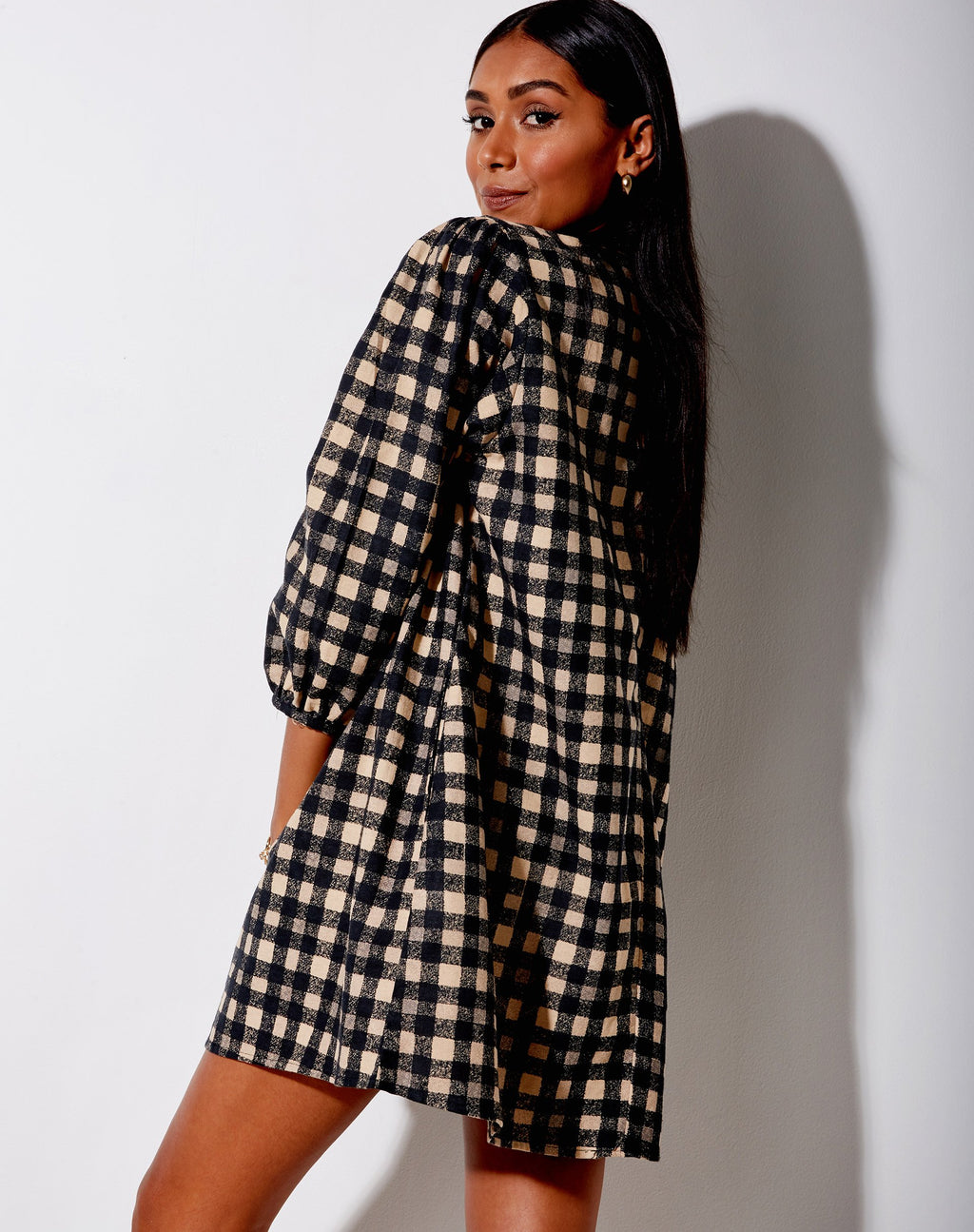 Isha Minikleid im 90er Jahre Grunge-Karo