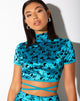 Bild von Jacki Crop Top in Butterfly Bloom Blau