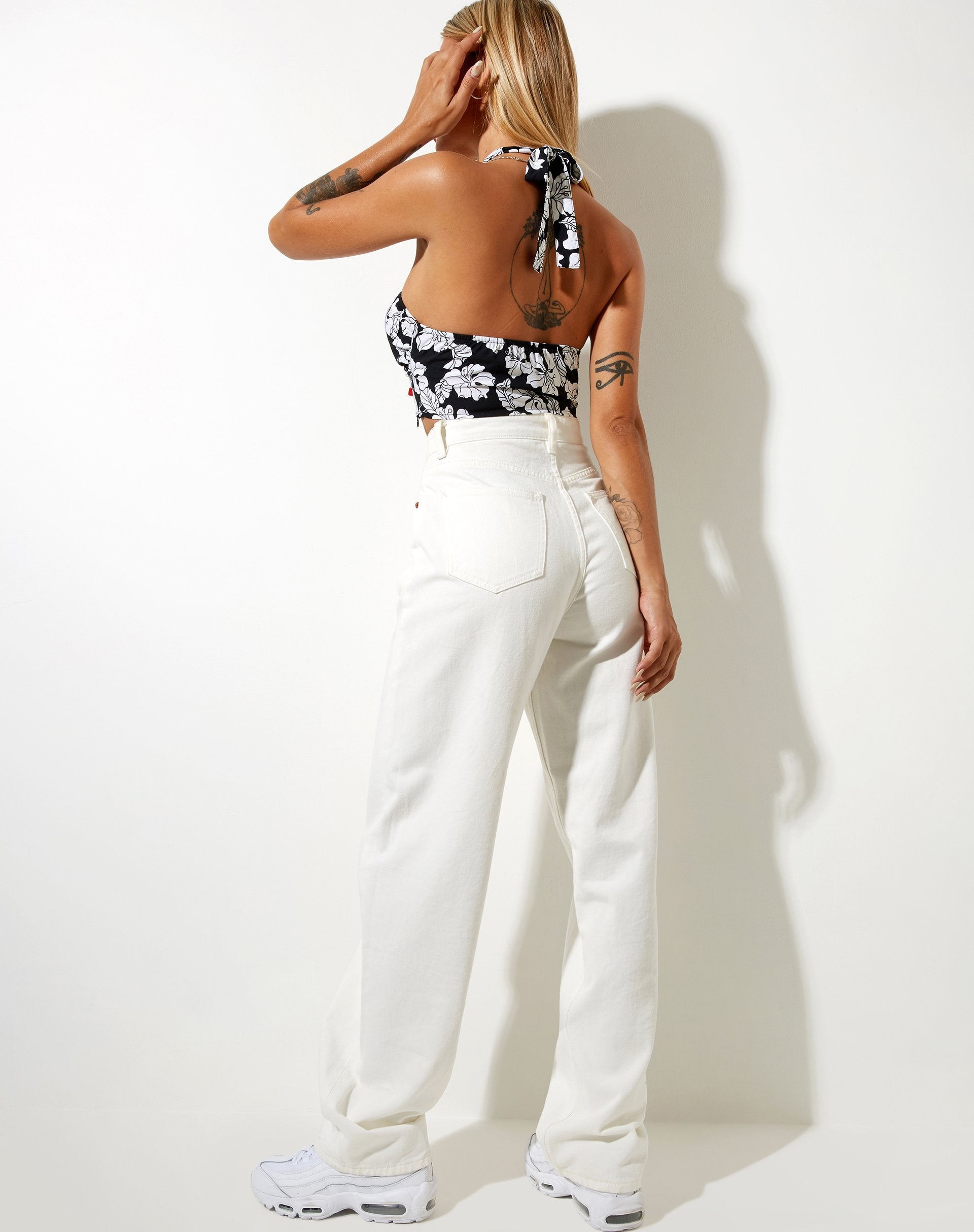 Bild von Jalva Crop Top in Vacation Schwarz und Weiß