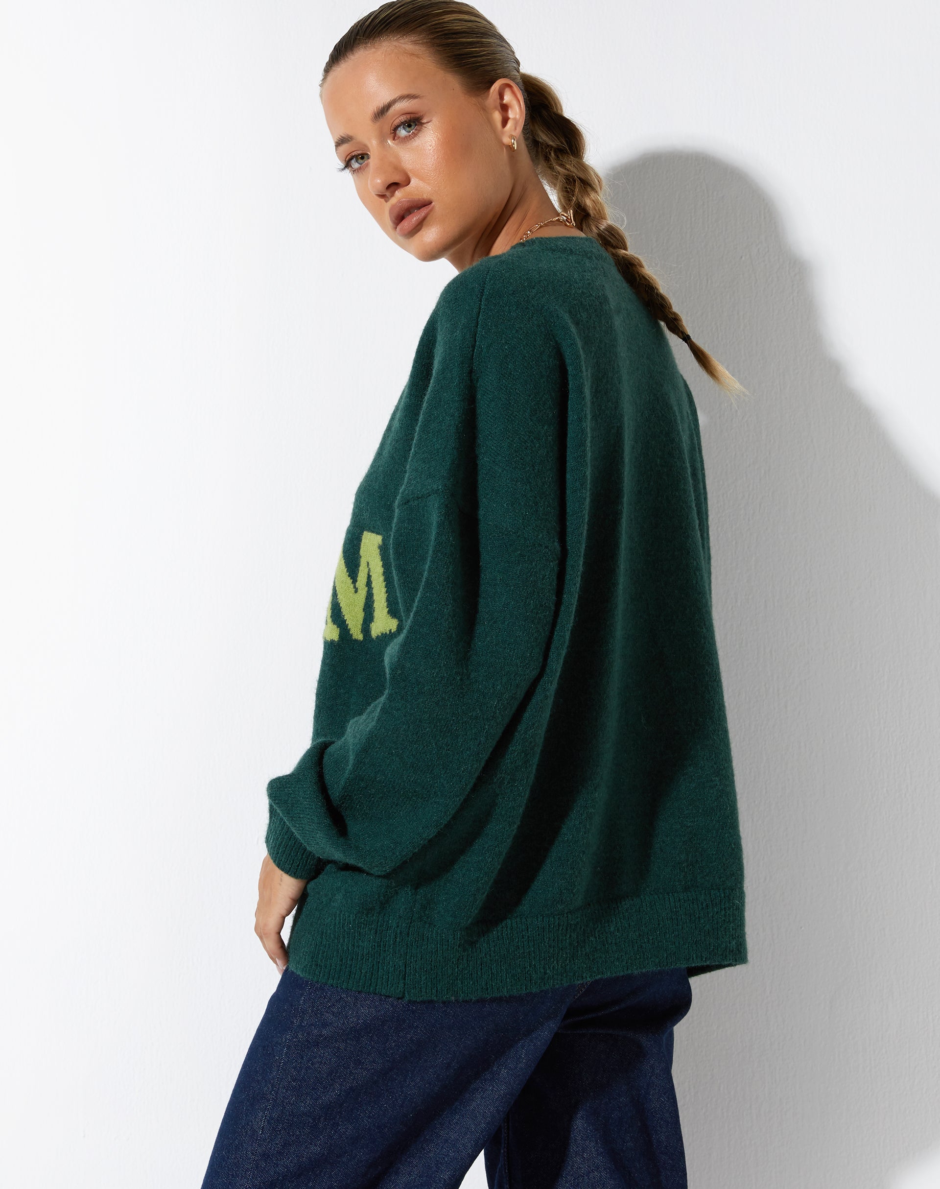 Abbildung des Jamin Pullovers in Grün 'Do Not Conform'