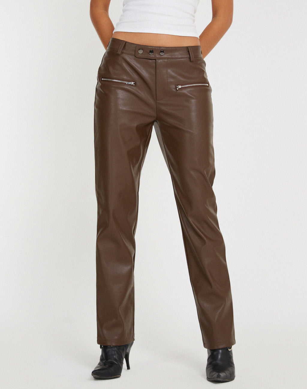 Jastara Straight Leg Hose in PU Braun