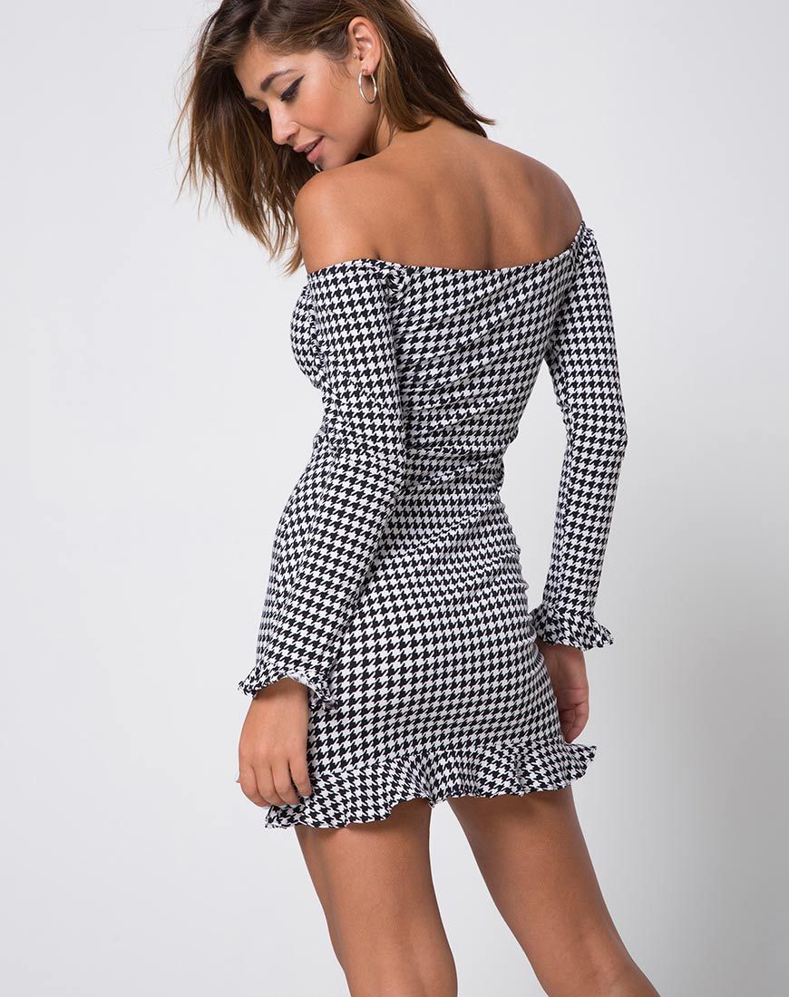 Image von Jazzie Off The Shoulder Kleid in Dogtooth