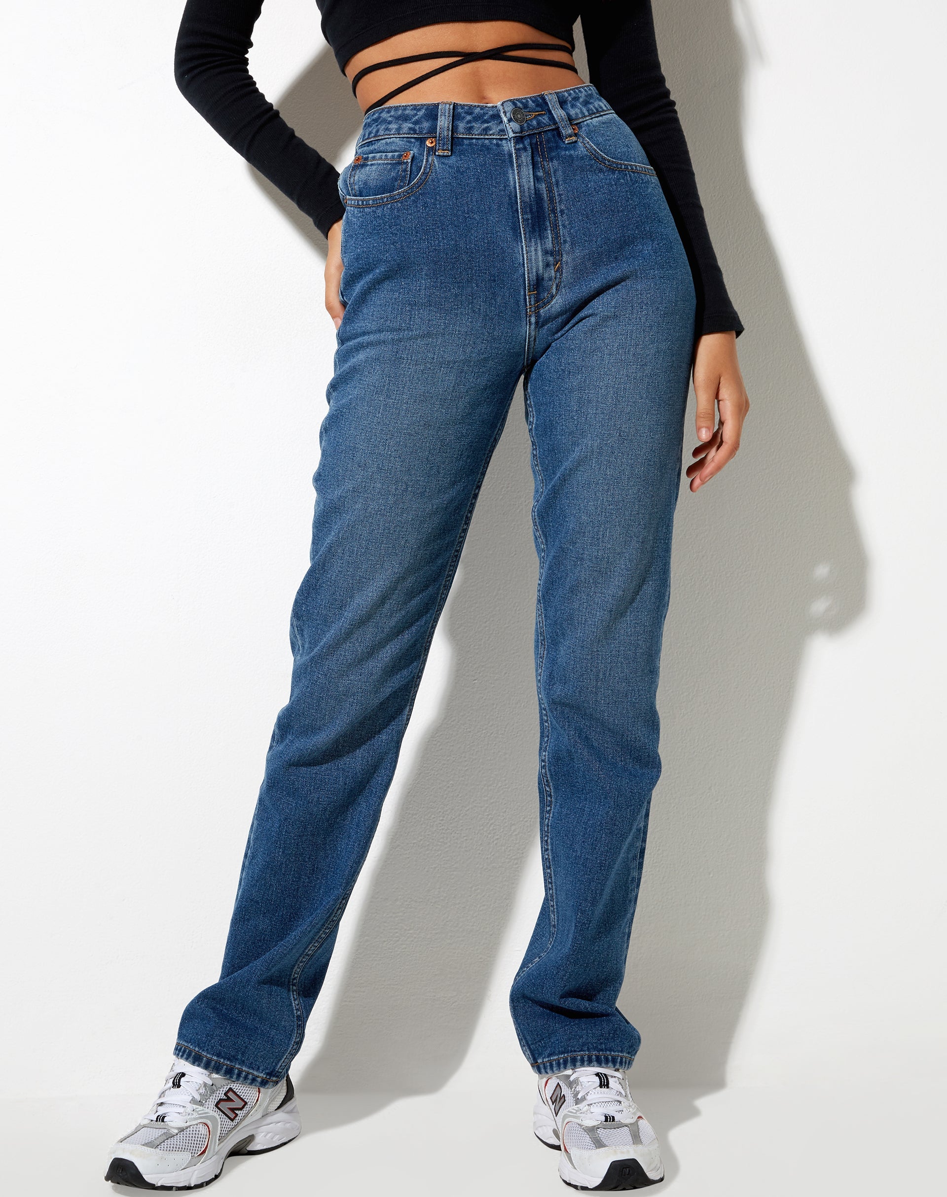 Bild von Jess Jeans in mittlerer Waschung