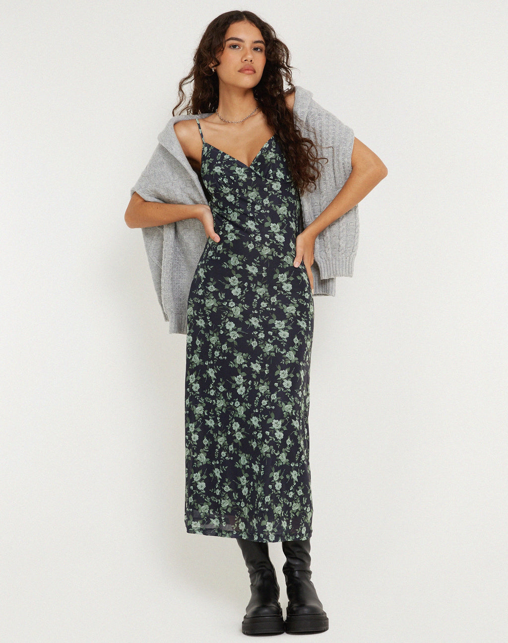Kalana Midikleid in hübschem Grün mit Blumenmuster