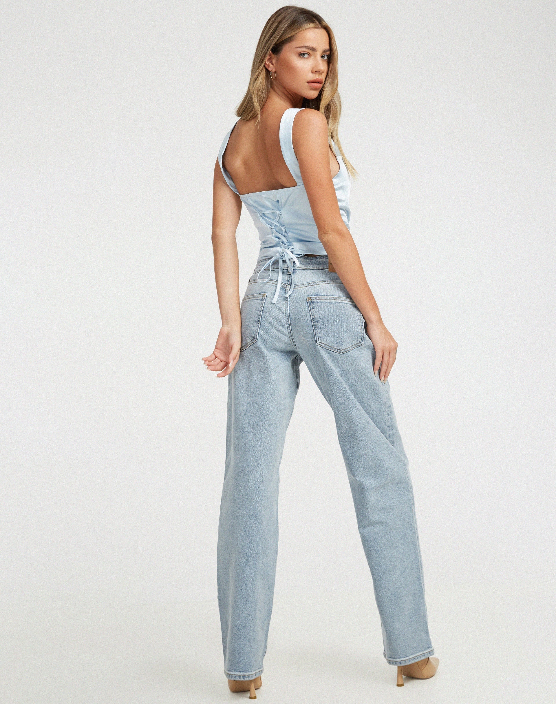 Abbildung von Kanaya Top in Satin Ice Blue