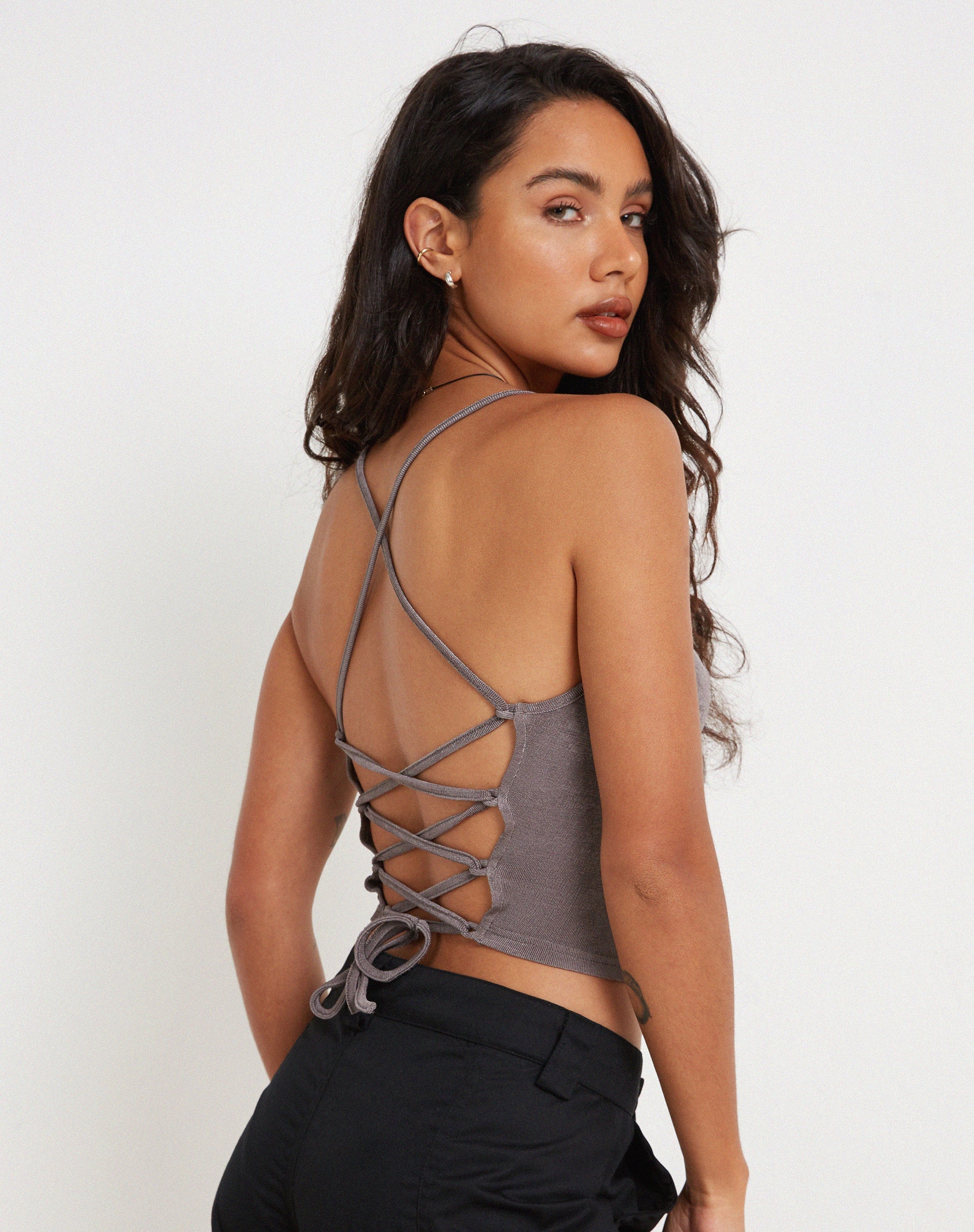 Abbildung von Kaori Vest Top in Charcoal