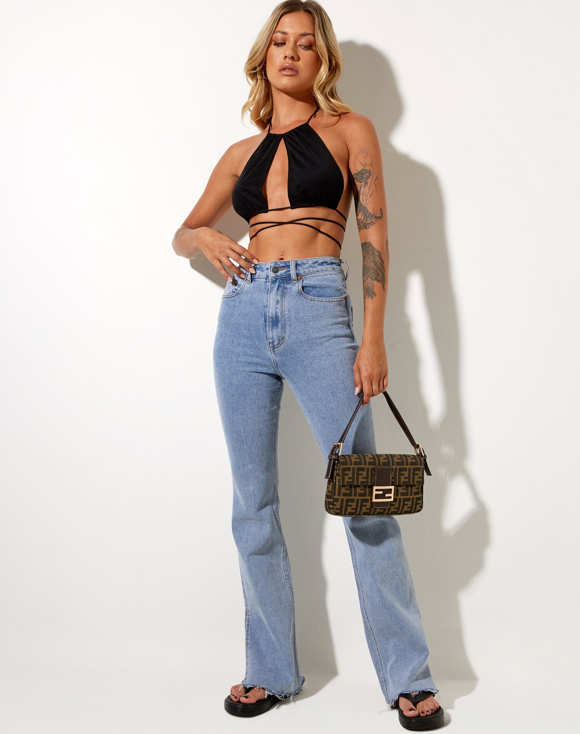 Image of Karti Crop Top aus Mesh Schwarz