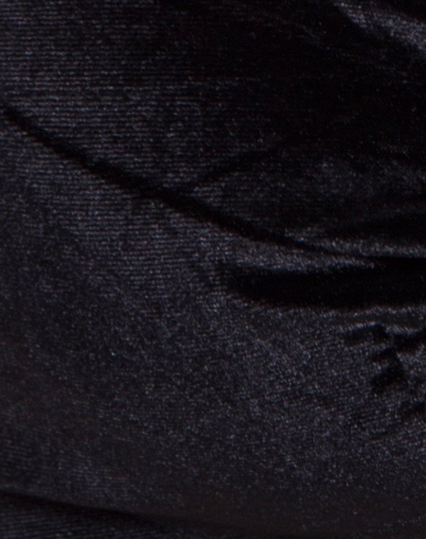 Image von Kasen Bralet aus schwarzem Samt