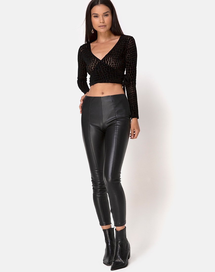 Image of Kajak Wrap Top in Kroko-Flock Schwarz