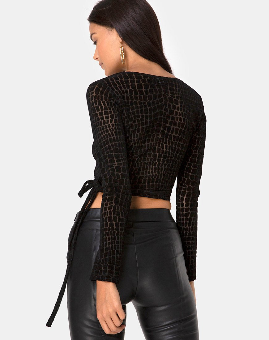 Image of Kajak Wrap Top in Kroko-Flock Schwarz