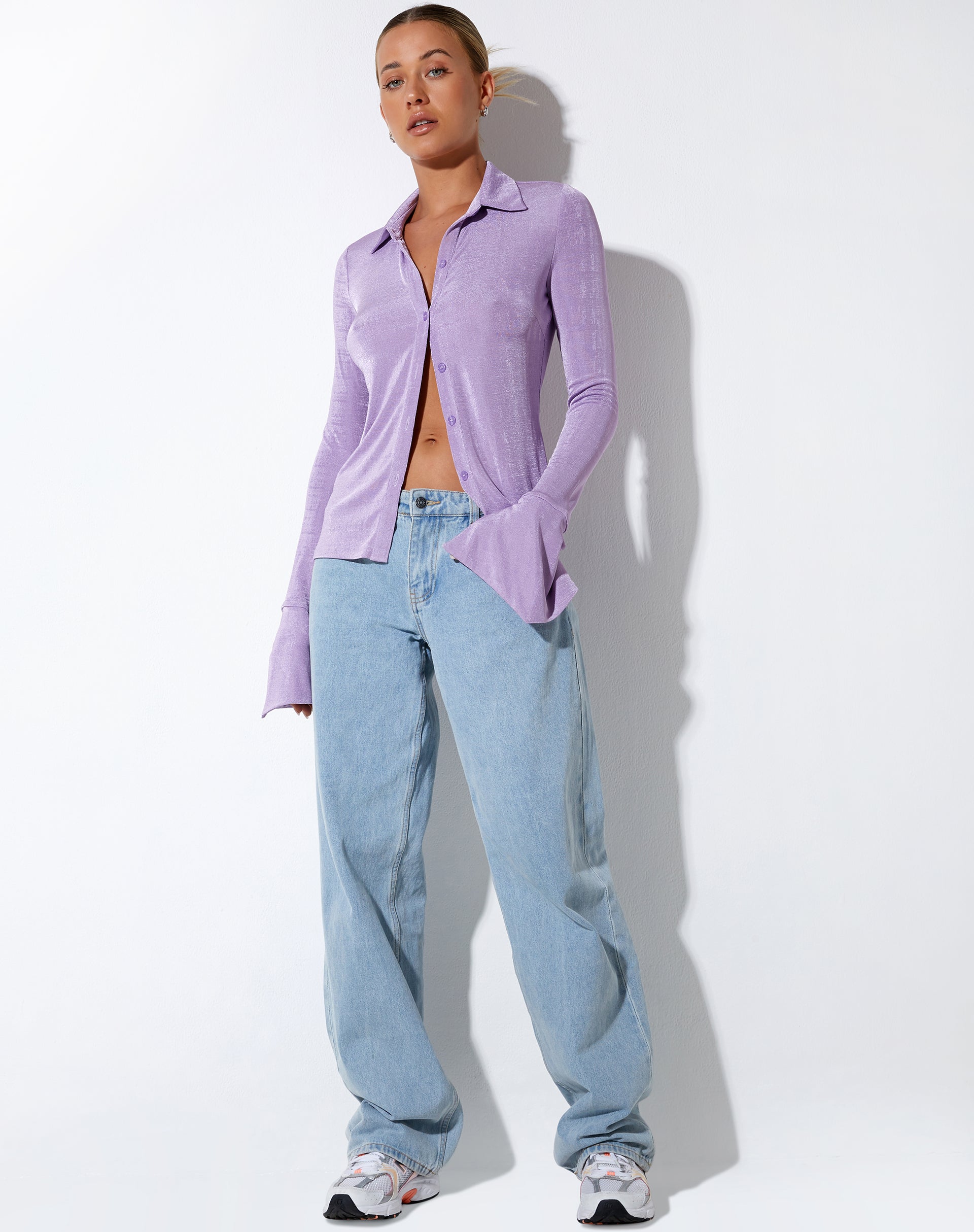 IMAGE OF Keani Shirt aus Krepp in Lavendel