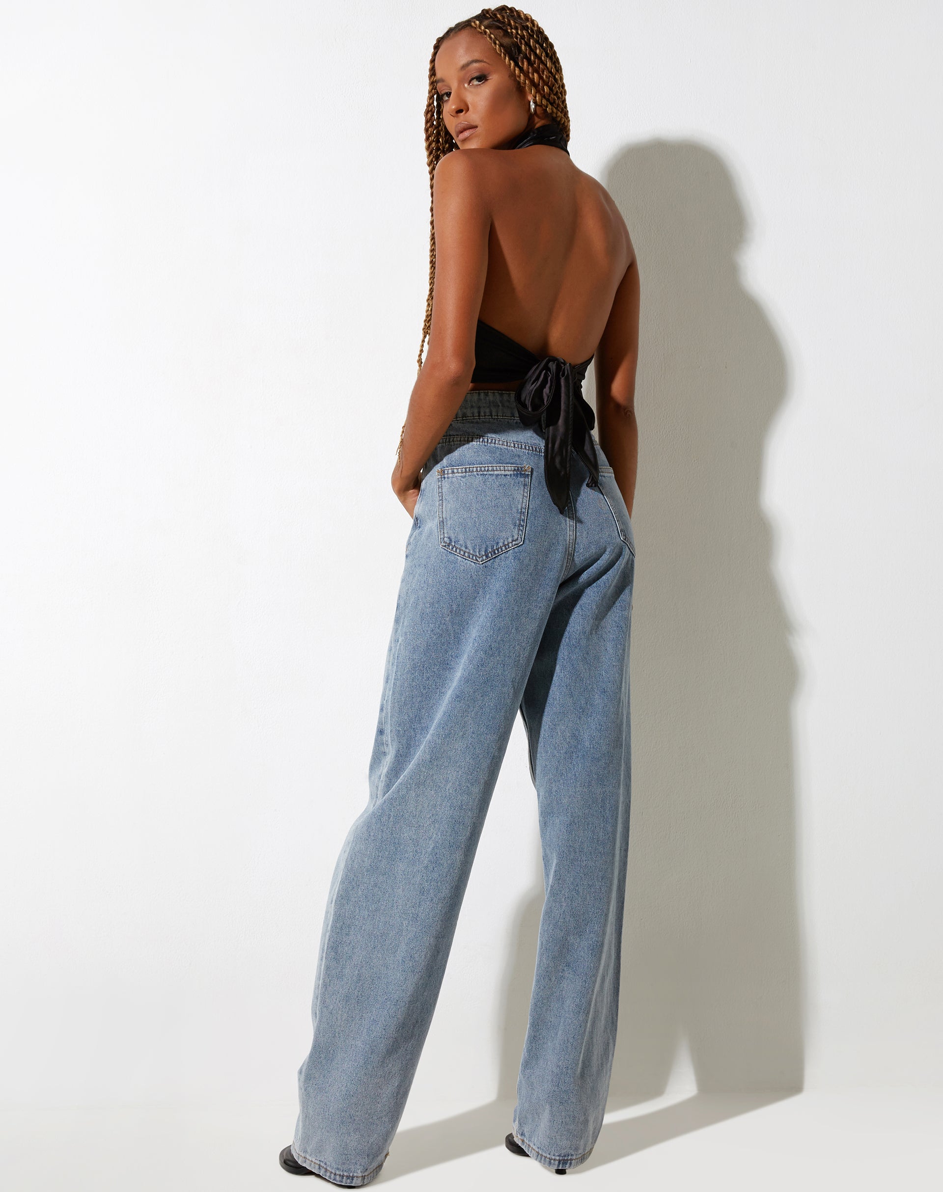 Bild von Keiza Crop Top in Satin Schwarz