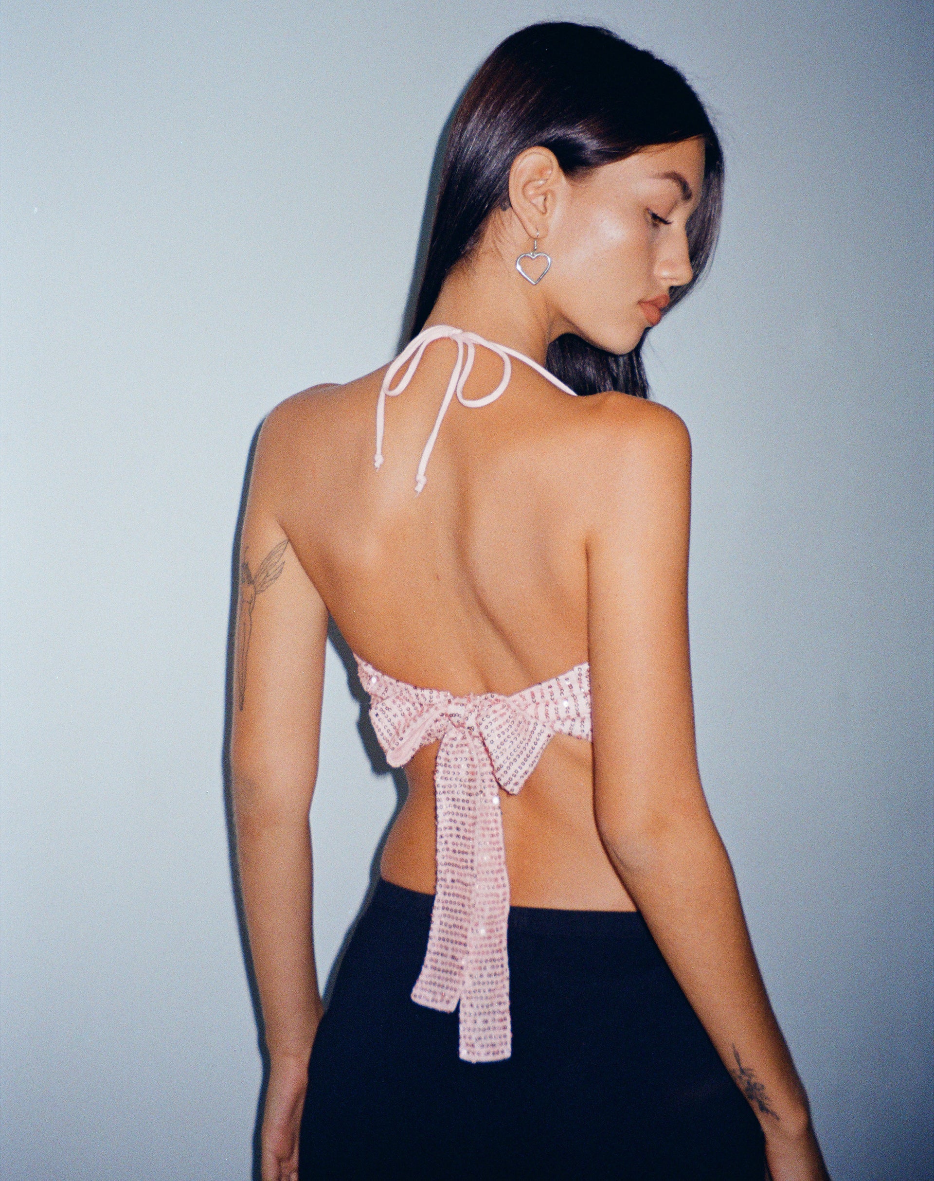 Bild von Ketida Crop Top in Drape Pailletten Metallic Rosa