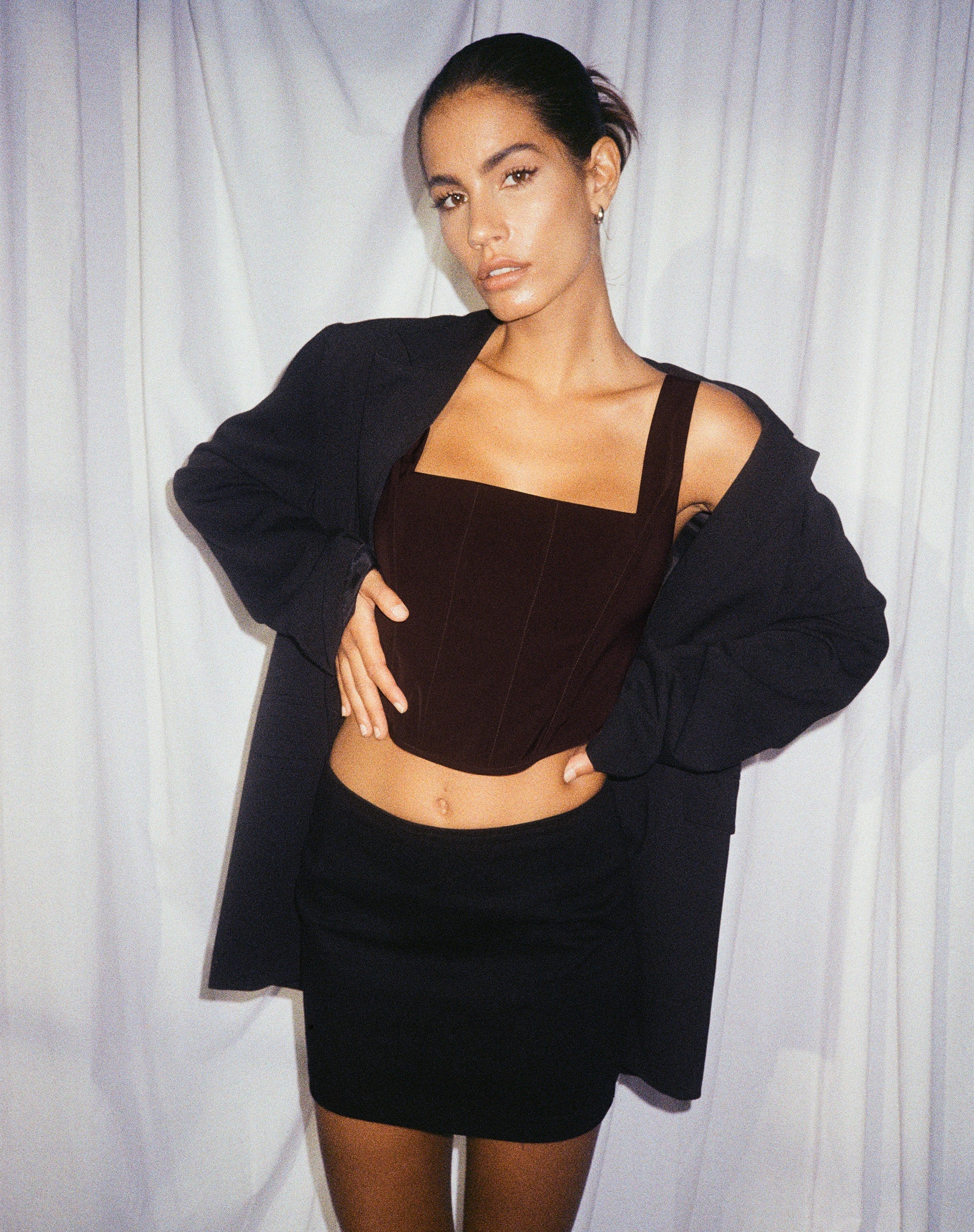 IMAGE OF Kicy Top in Tailoring Dark Chocolate
